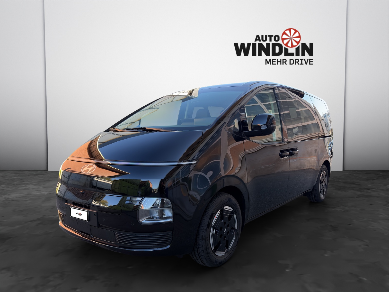 HYUNDAI Staria Wagon 84 kWh Vertex Sunroof-image-1