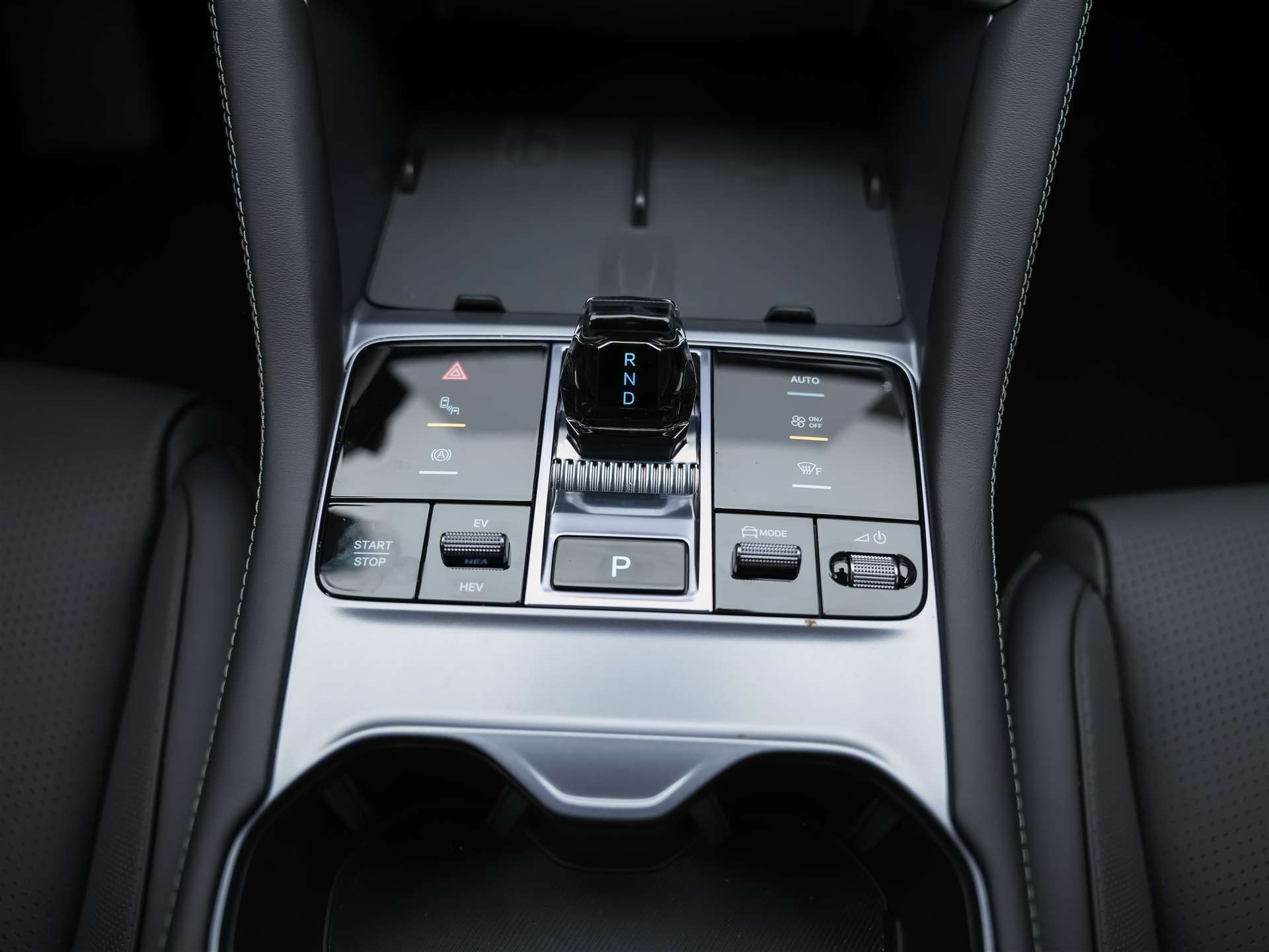 BYD Seal U DM-i Design AWD *Werksgarantie*Panorama*Sitzbelüftung*360° Kamera*-image-22