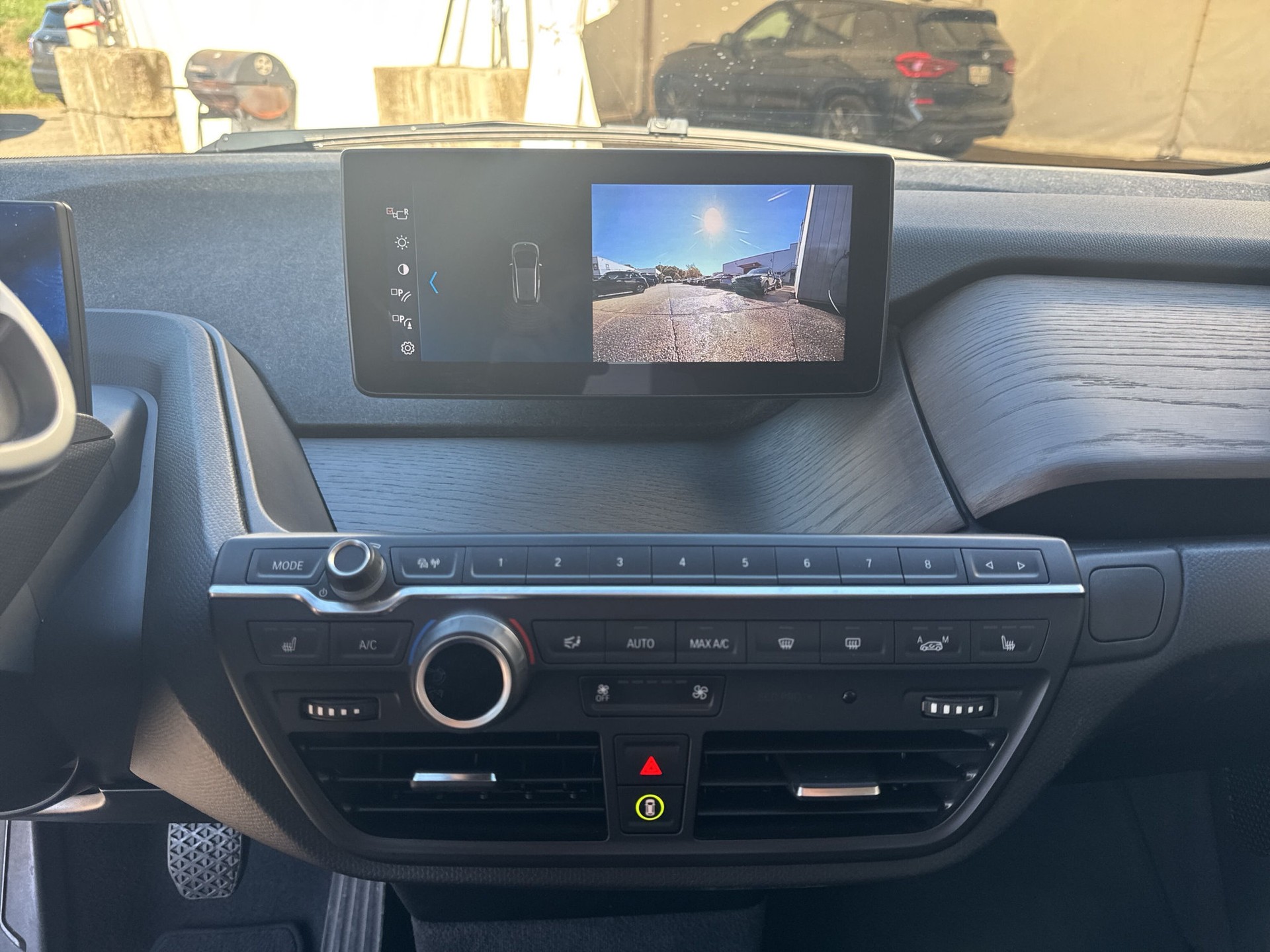 BMW i3s (120Ah) Fleet Edition-image-10
