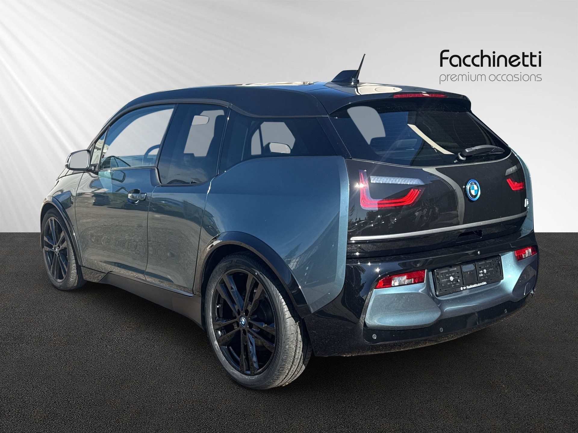 BMW i3s (120Ah) Fleet Edition-image-2