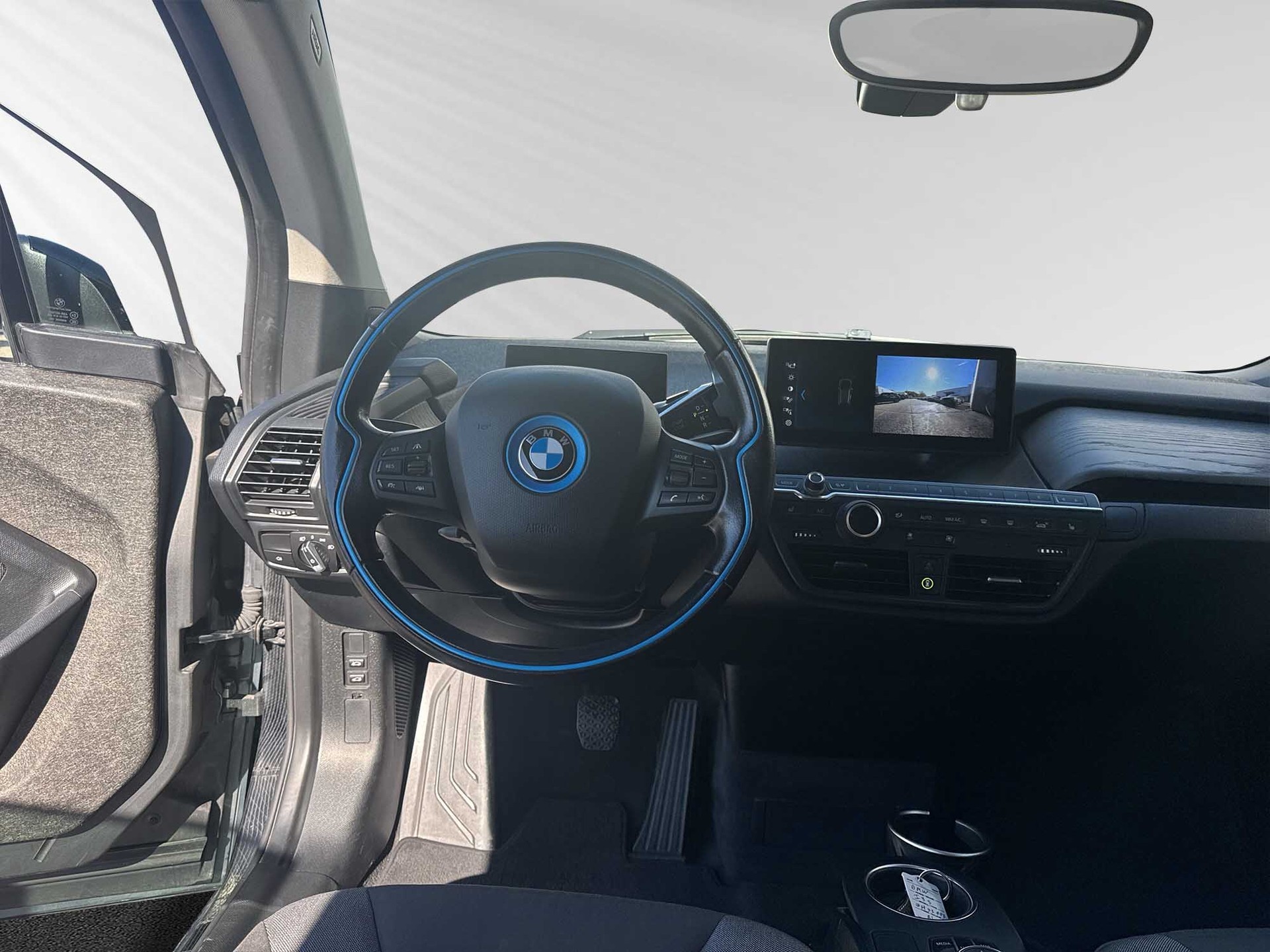 BMW i3s (120Ah) Fleet Edition-image-4