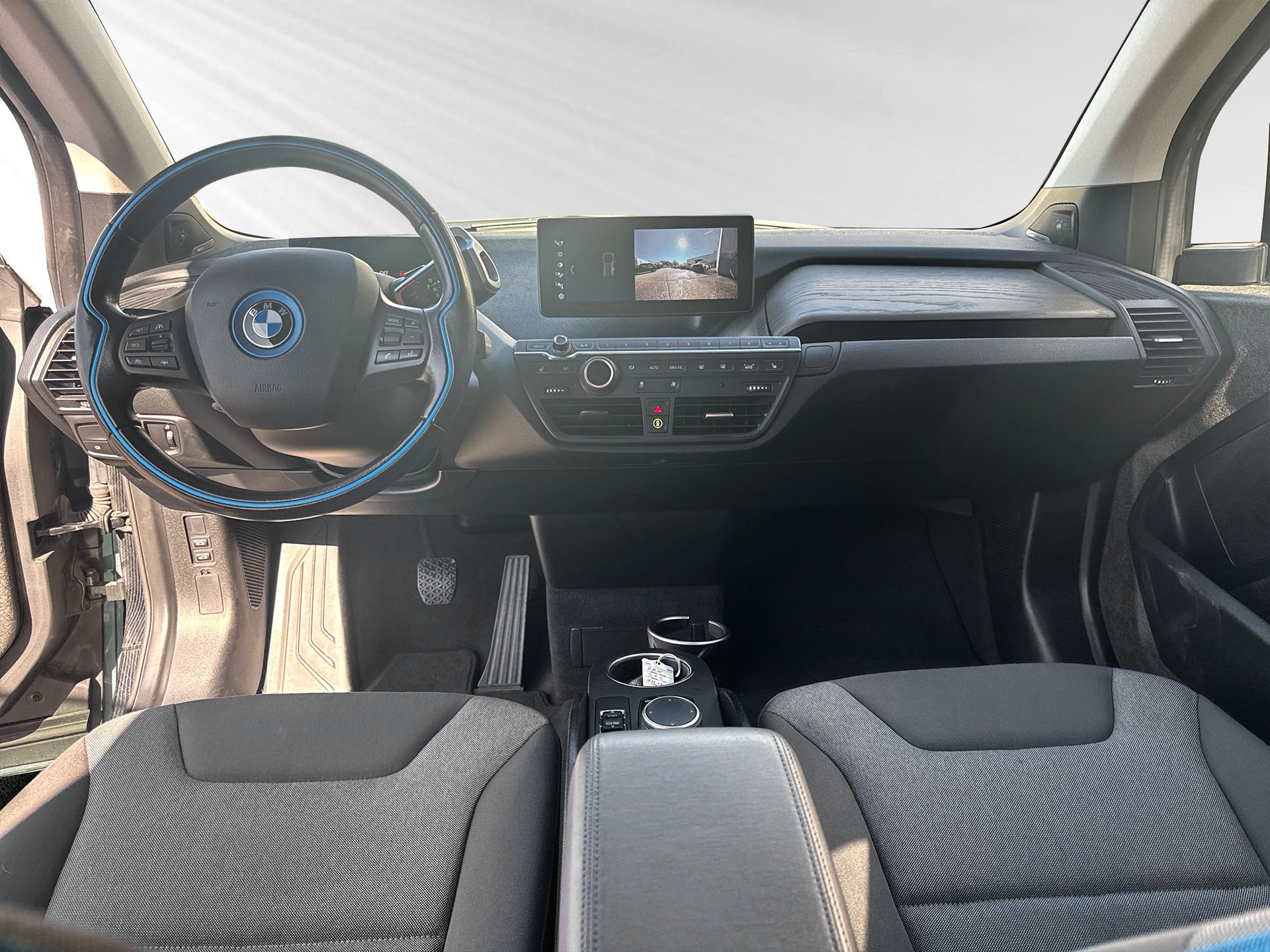 BMW i3s (120Ah) Fleet Edition-image-5
