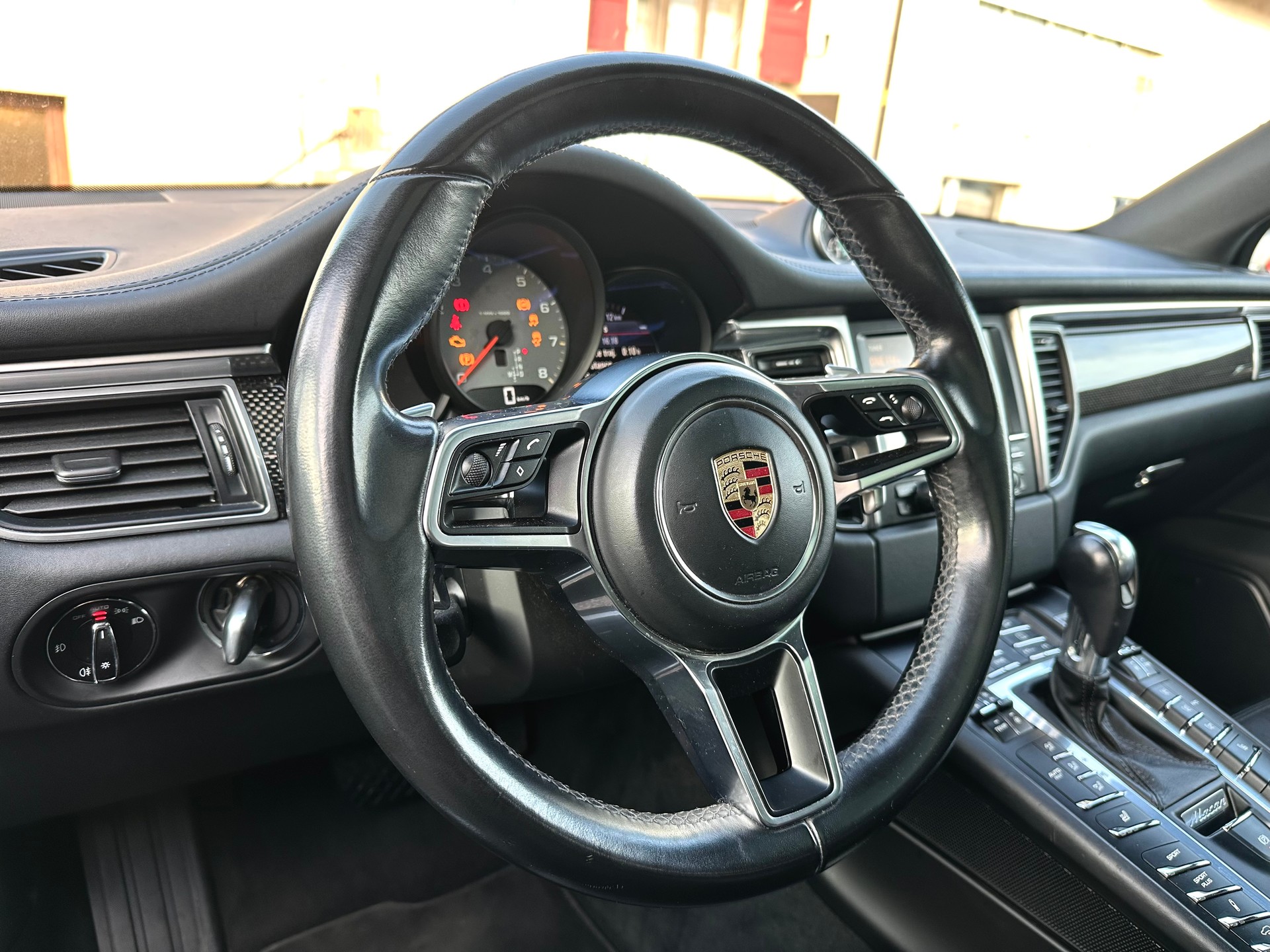 PORSCHE Macan S PDK-image-14