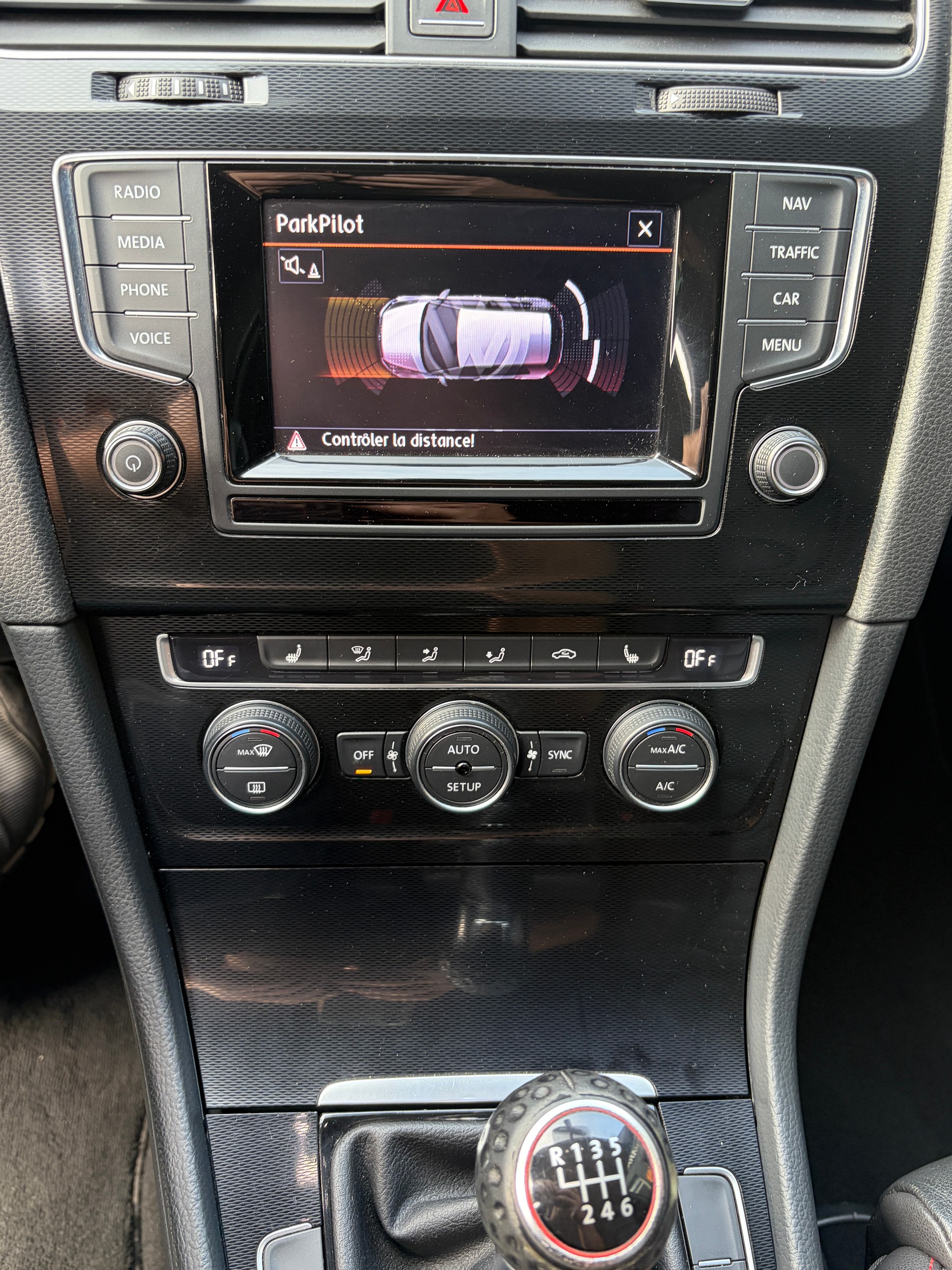 VW Golf 2.0 TSI GTI-image-11