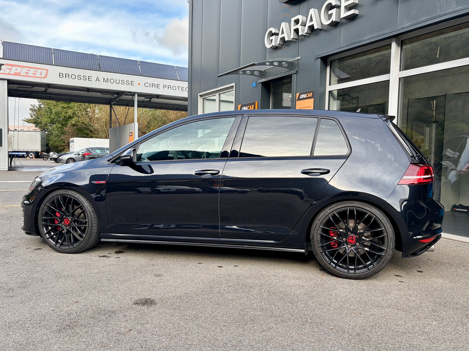 VW Golf 2.0 TSI GTI-image-2