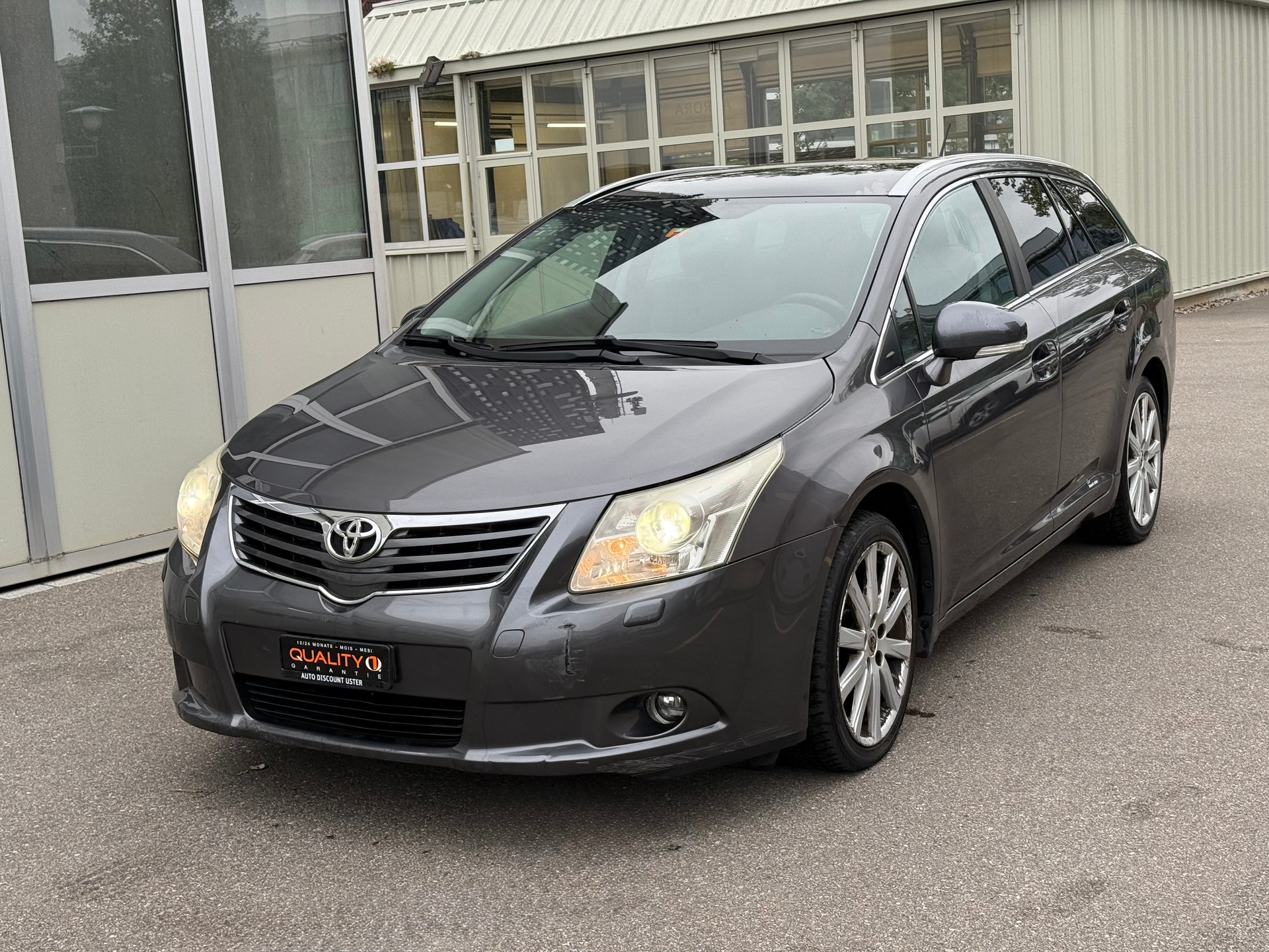 TOYOTA Avensis Sportswagon 2.0 Sol Premium Multidrive-image-1