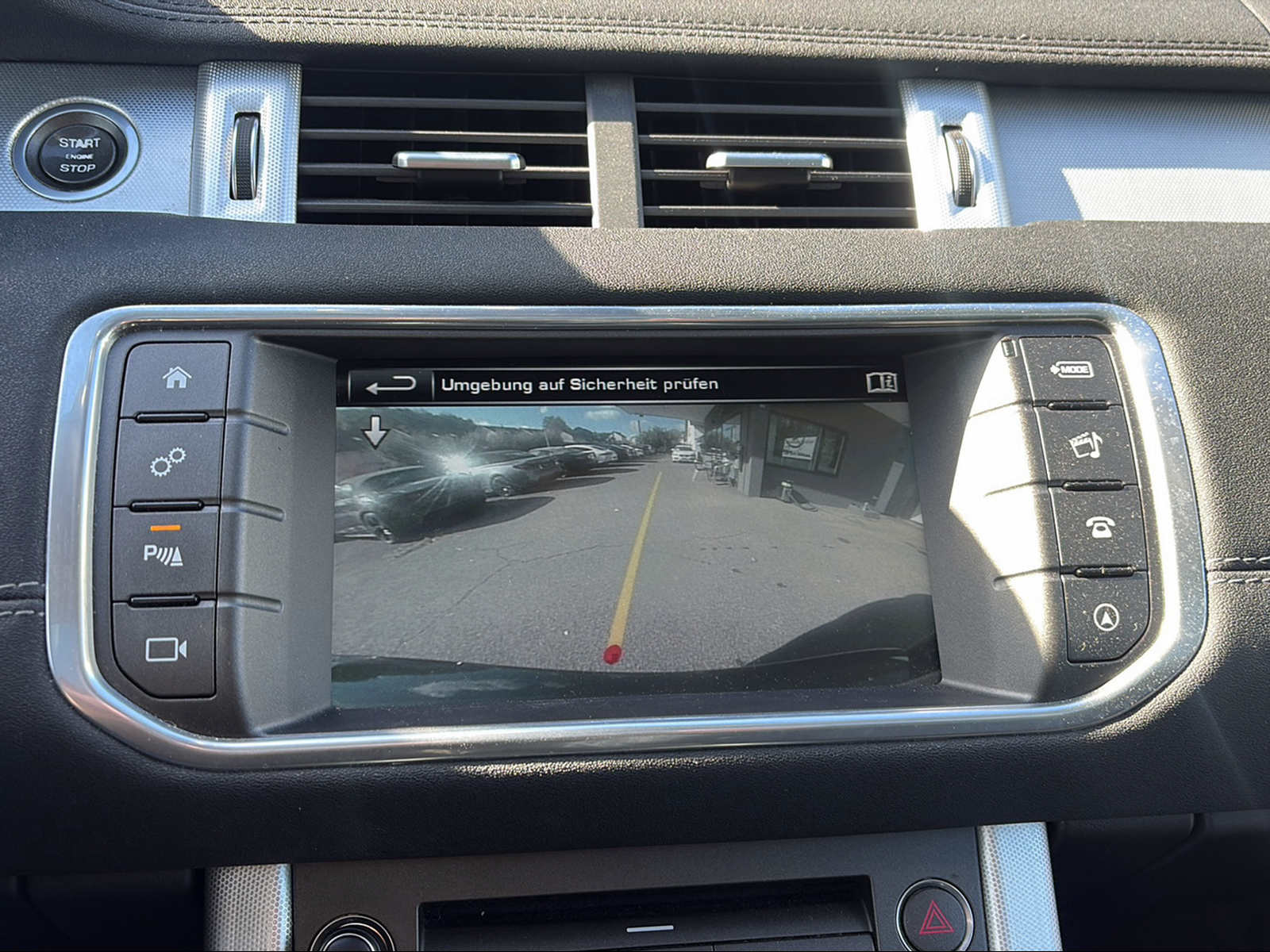 LAND ROVER Range Rover Evoque 2.0 TD4 HSE Dynamic AT9-image-9