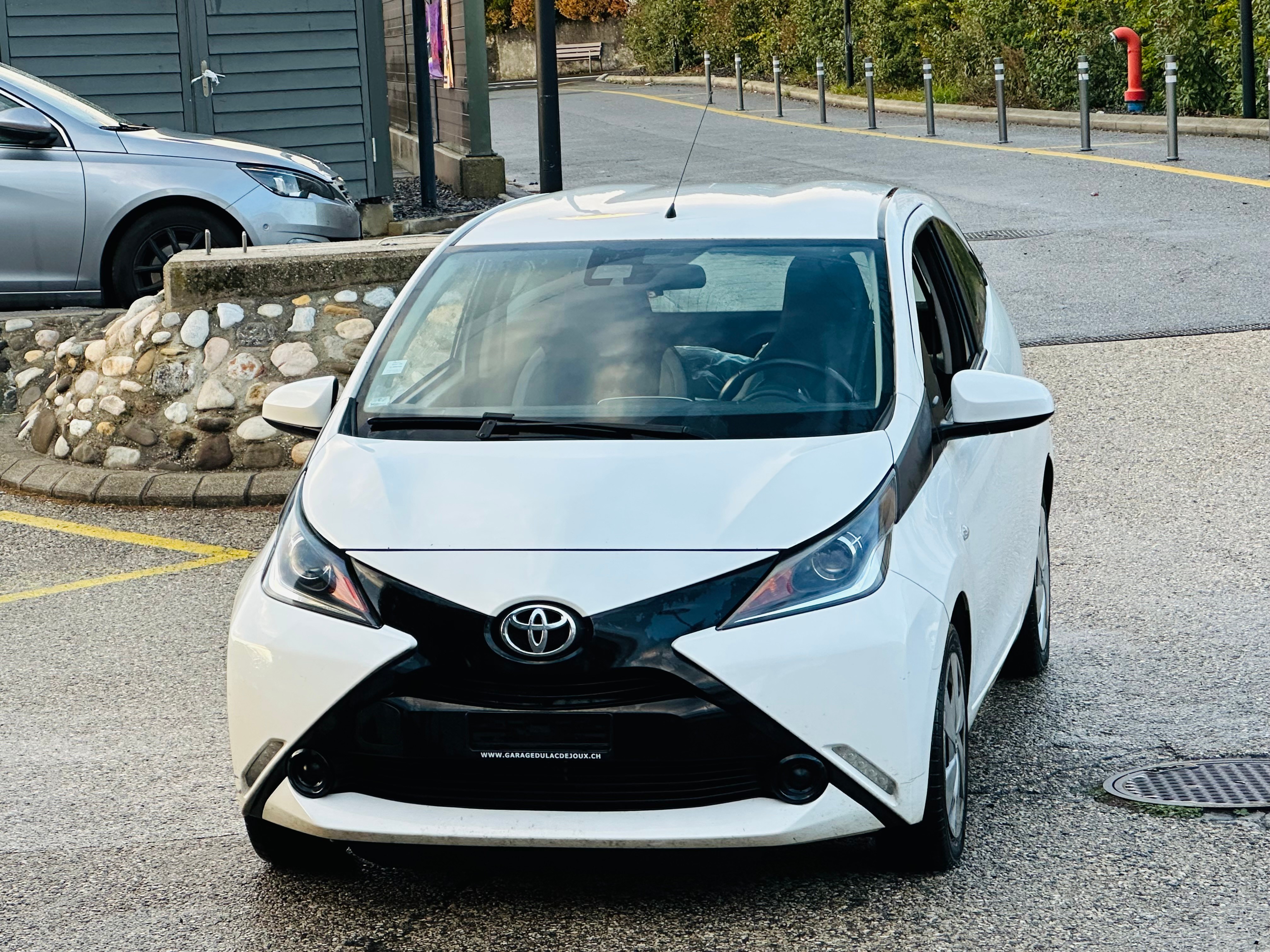 Car photo