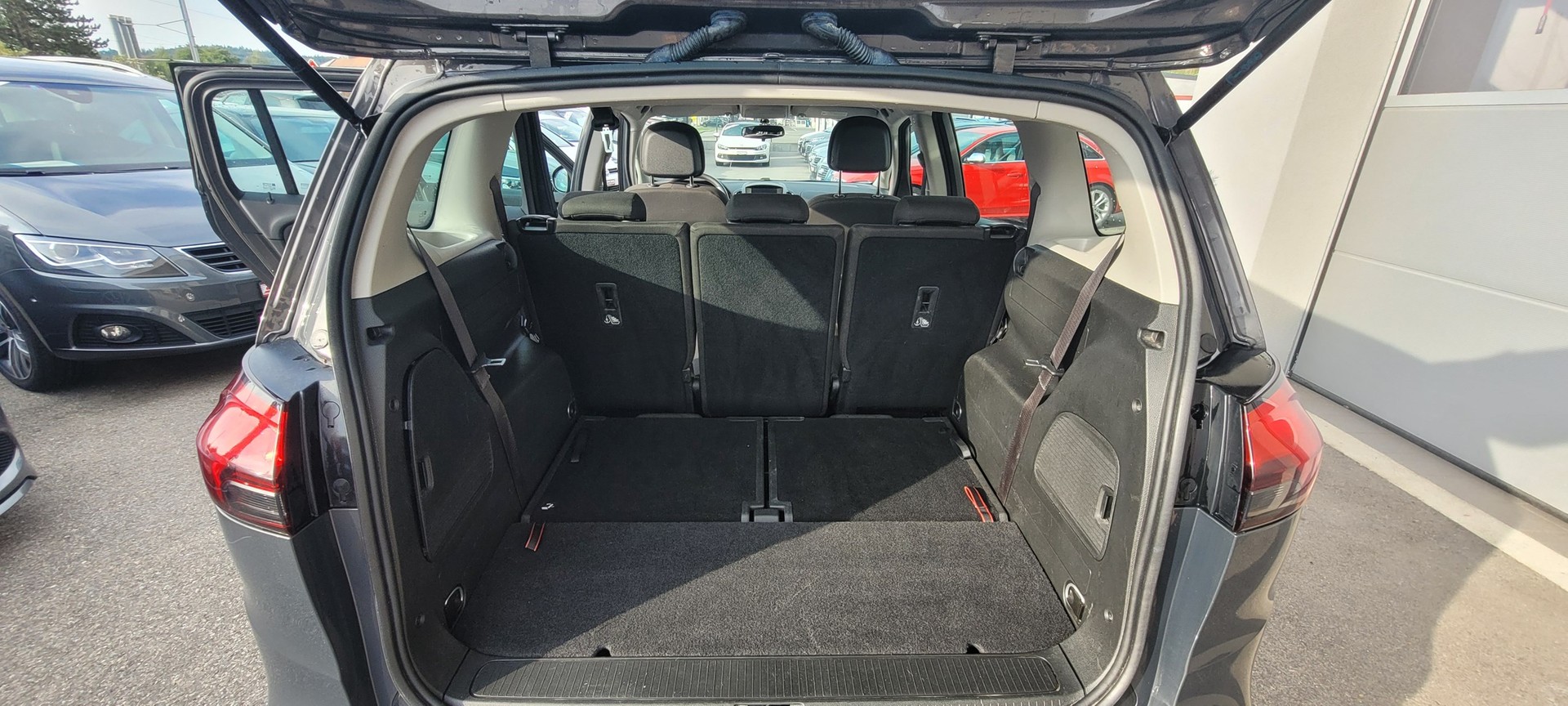 OPEL Zafira Tourer 2.0 CDTi Automatic-image-11