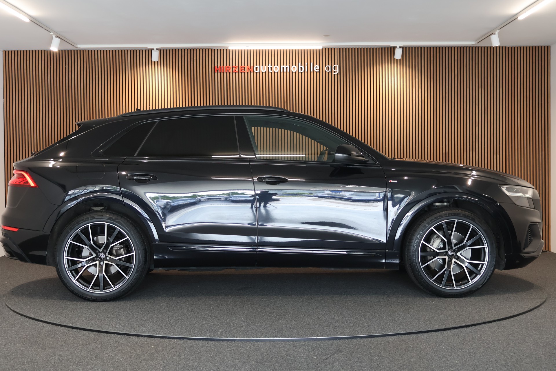 AUDI Q8 50 TDI quattro tiptronic-image-4
