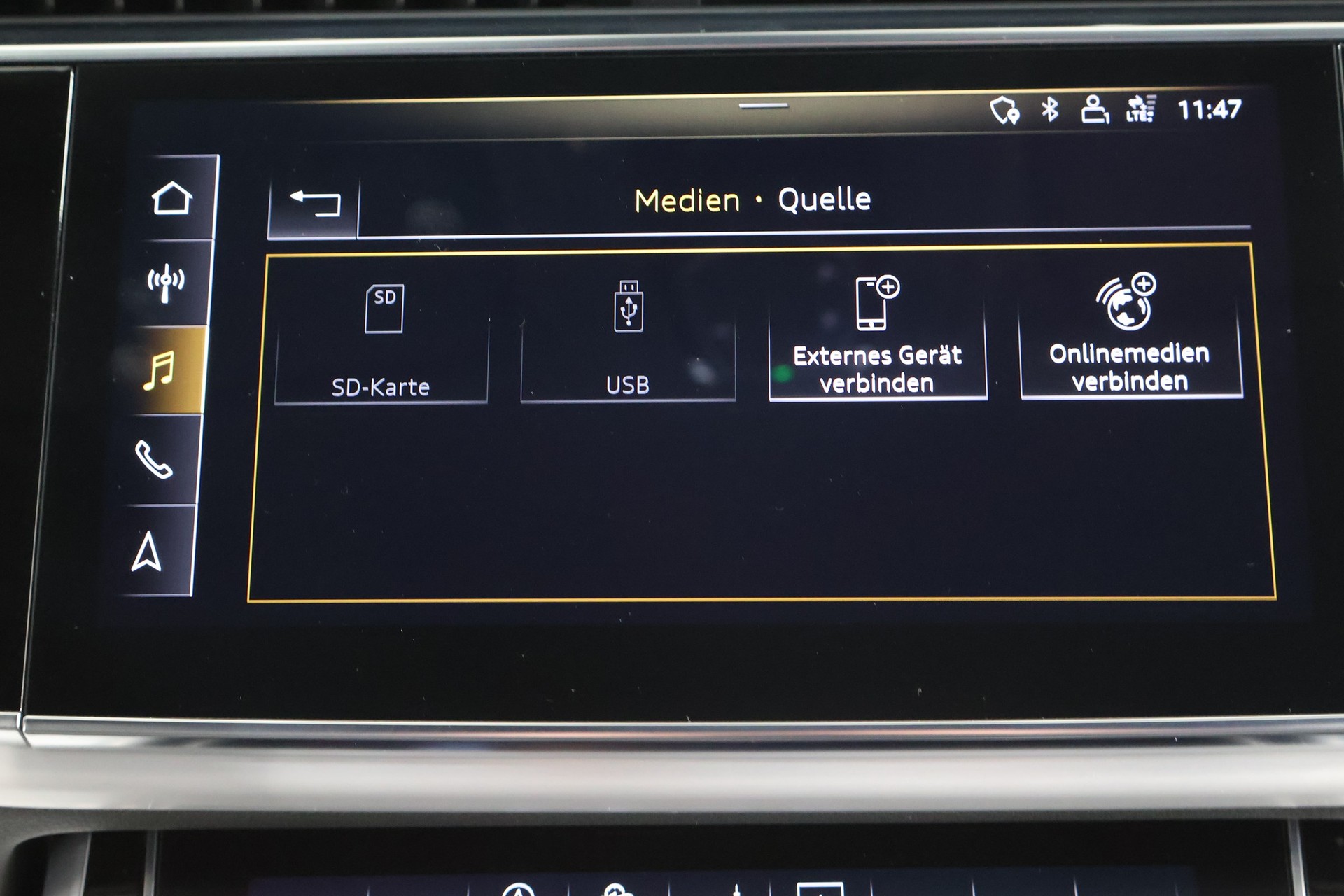 AUDI Q8 50 TDI quattro tiptronic-image-19