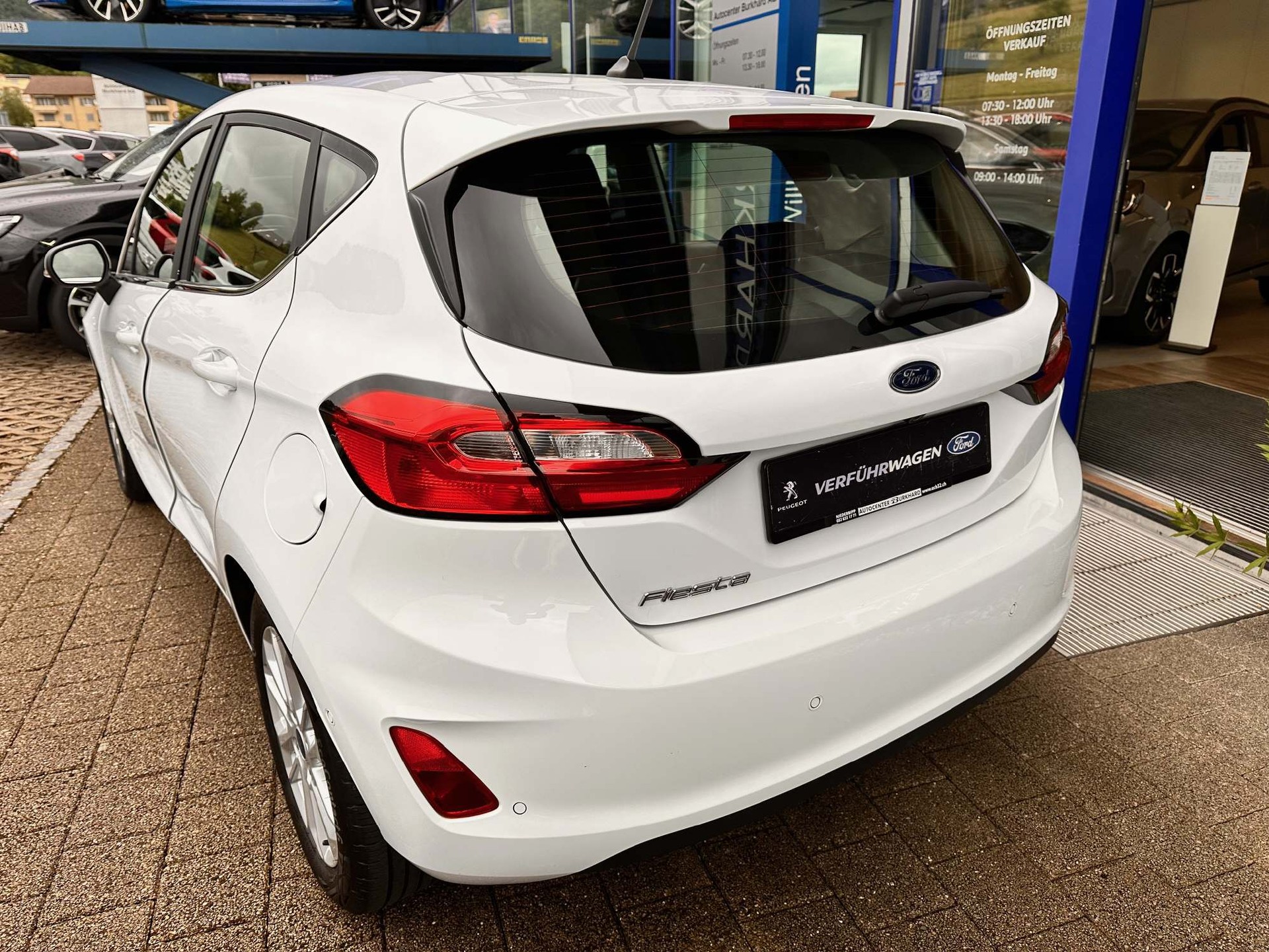 FORD Fiesta 1.1 Titanium-image-3