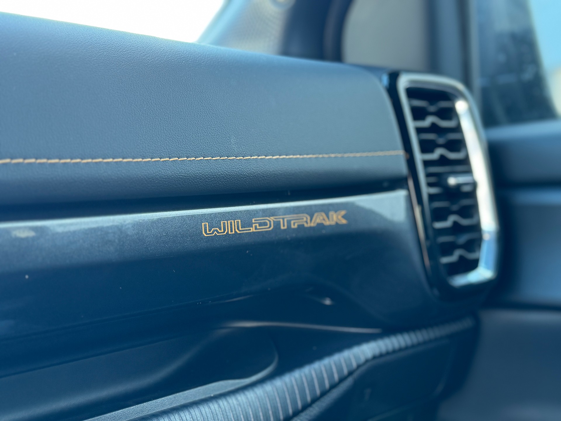 FORD Ranger Wildtrak 3.0 Eco Blue 4WD Automat-image-17