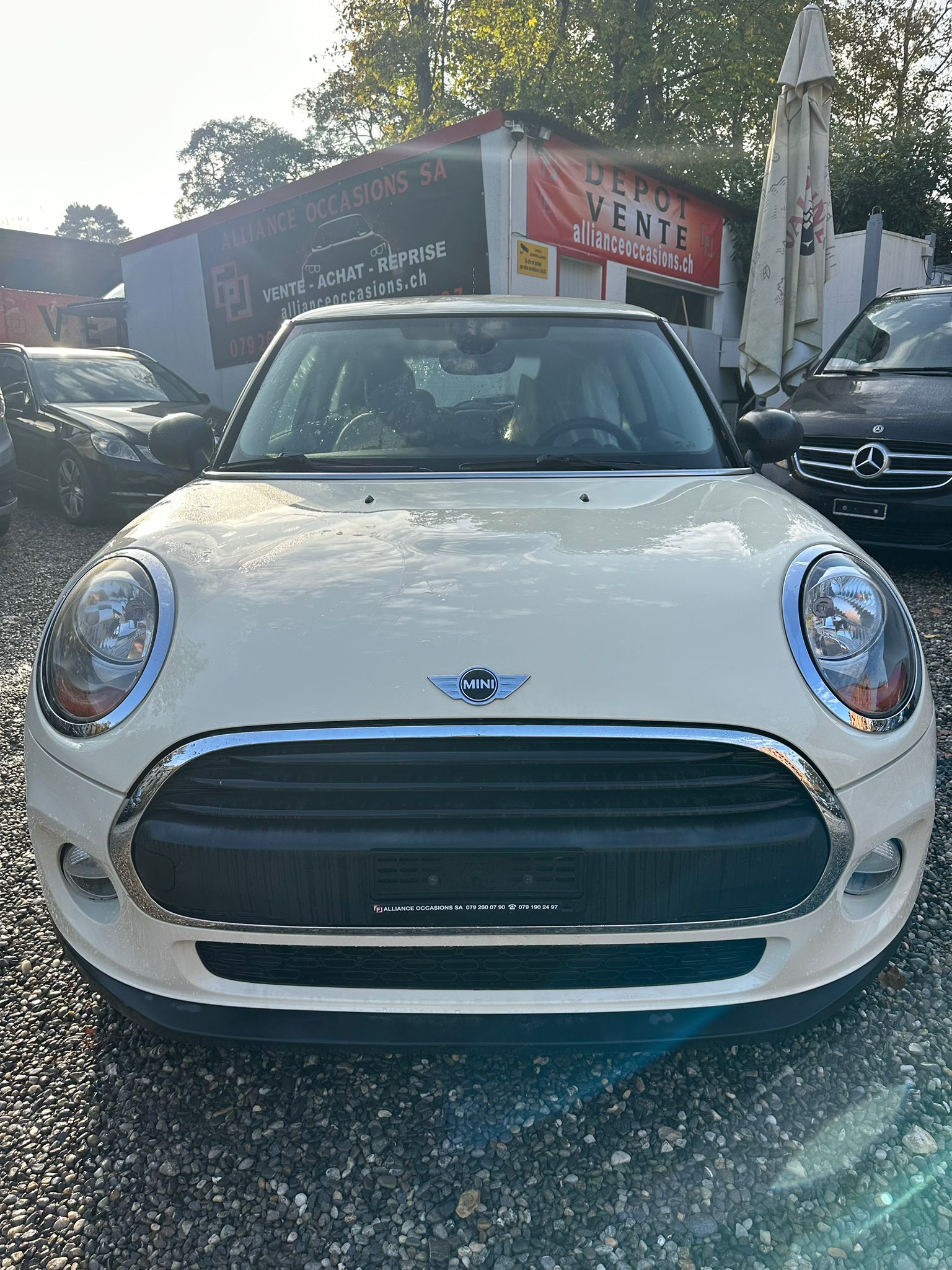 MINI Mini One-image-1
