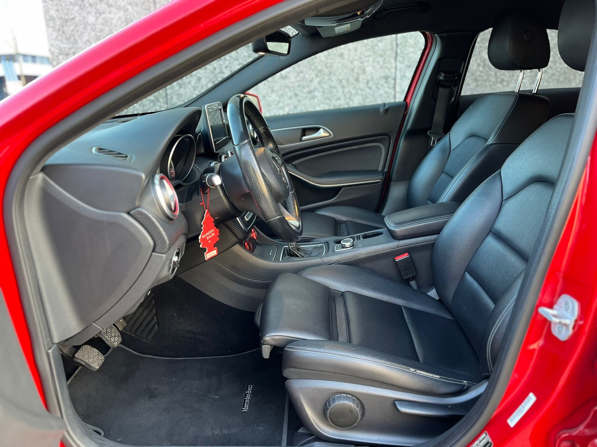 MERCEDES-BENZ A 180 Night Star-image-11