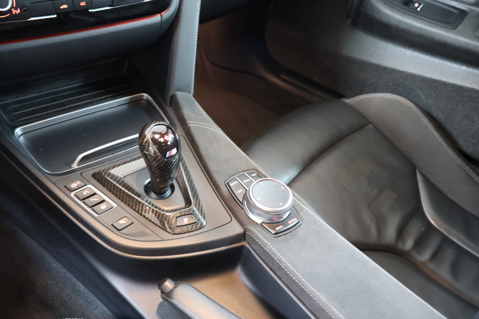 BMW M4 Coupé CS DKG-image-9