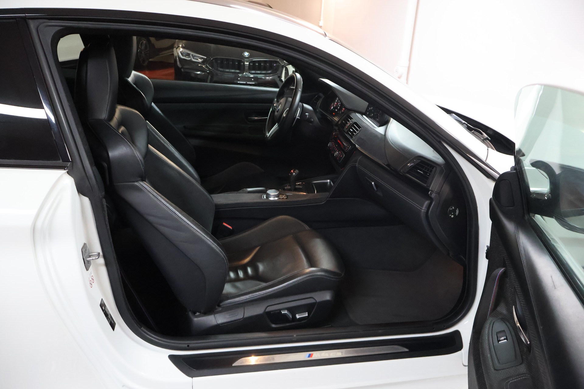 BMW M4 Coupé CS DKG-image-11