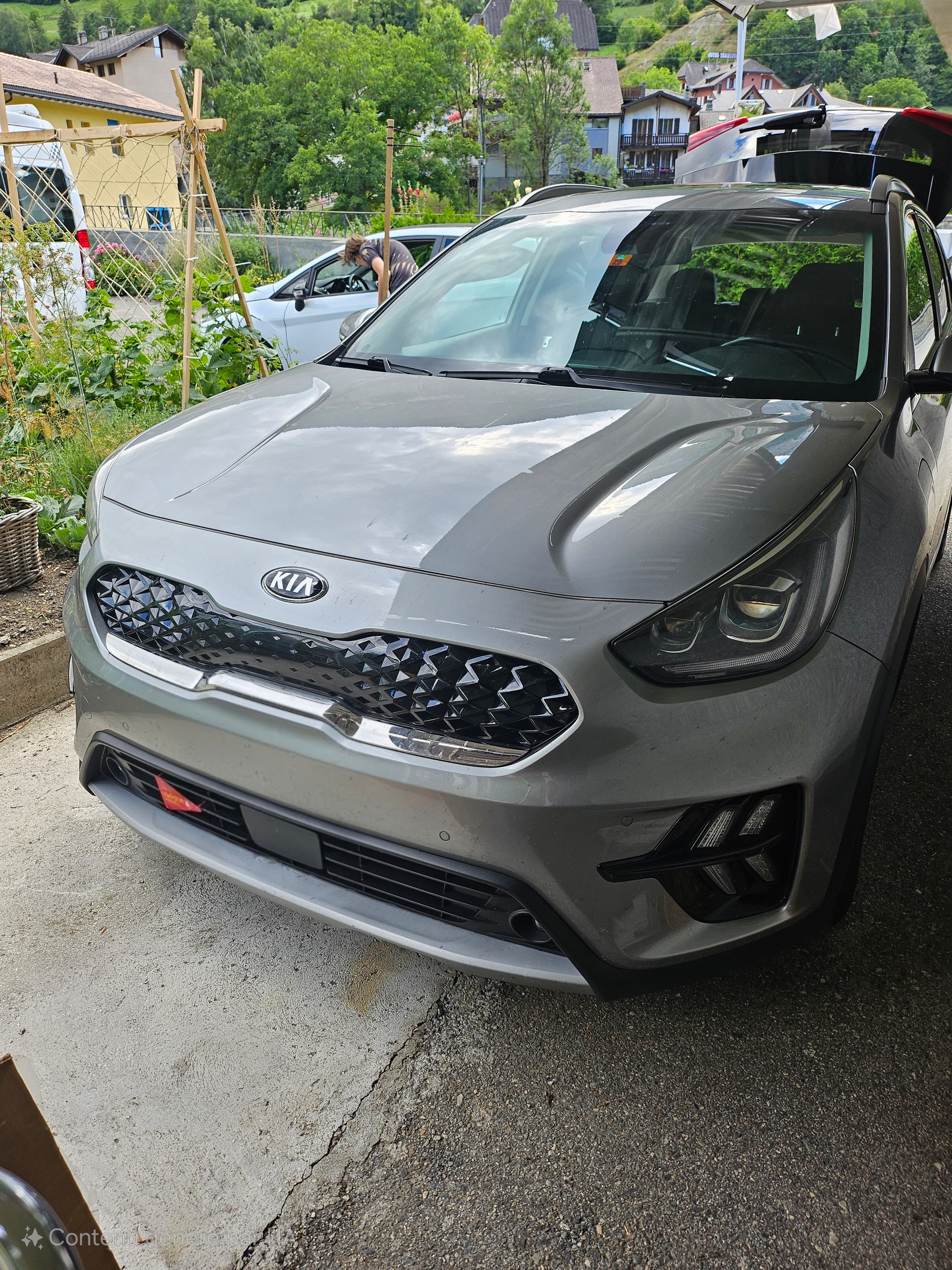 KIA Niro 1.6GDi Plug-in Hybrid Style DCT-image-0