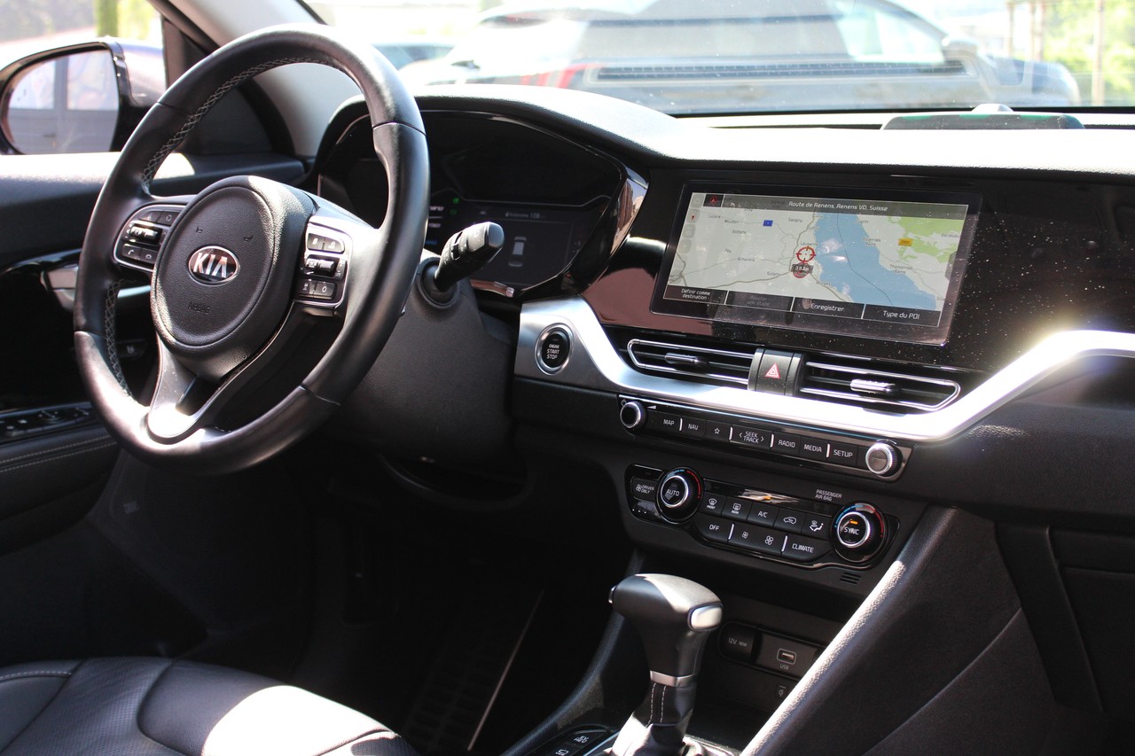 KIA Niro 1.6GDi Plug-in Hybrid Style DCT-image-2