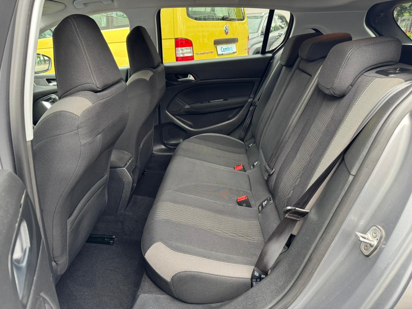PEUGEOT 308 1.2 THP Allure-image-5