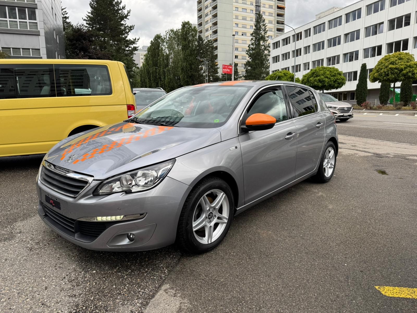 PEUGEOT 308 1.2 THP Allure-image-0