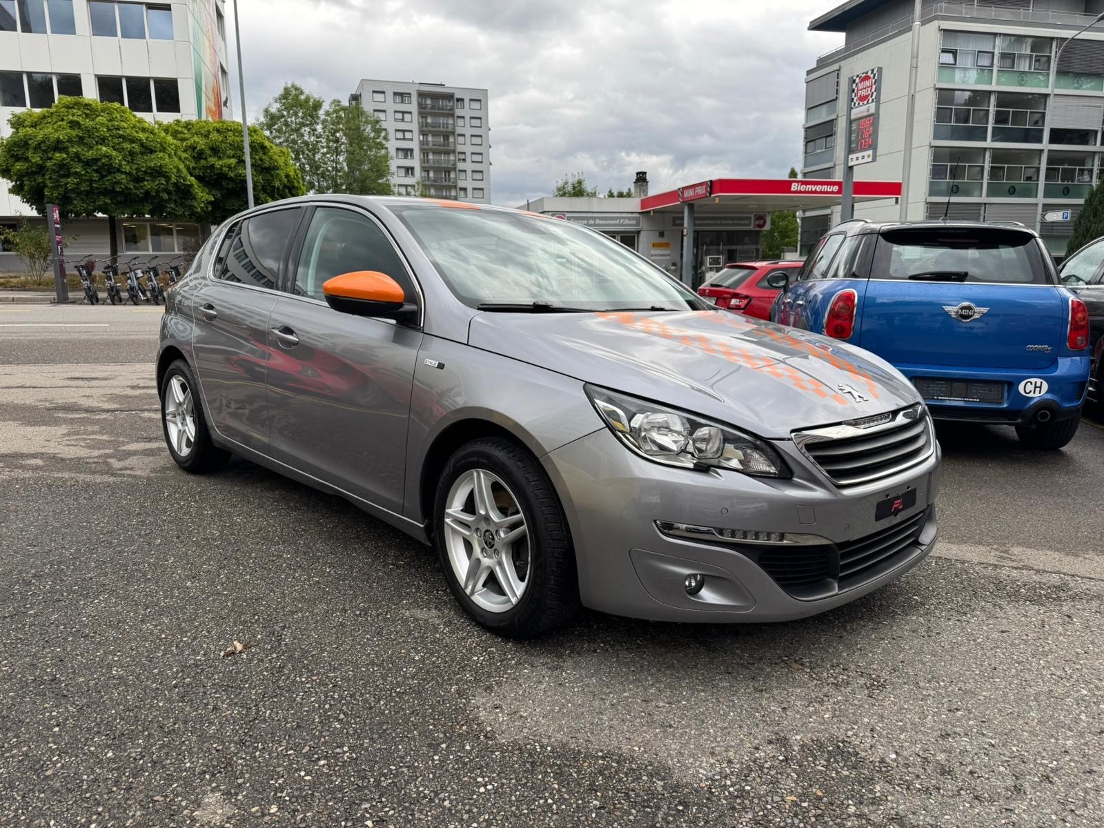 PEUGEOT 308 1.2 THP Allure-image-2