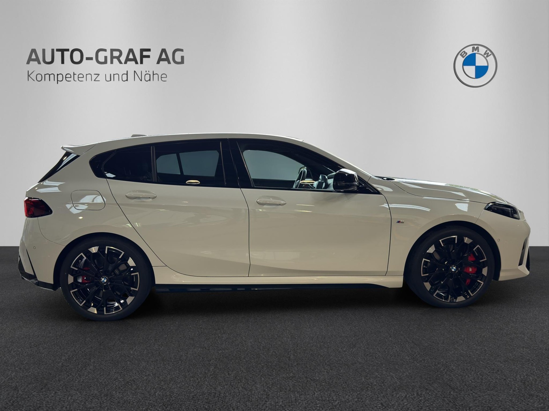 BMW M135 xDrive M Sport Pro-image-5