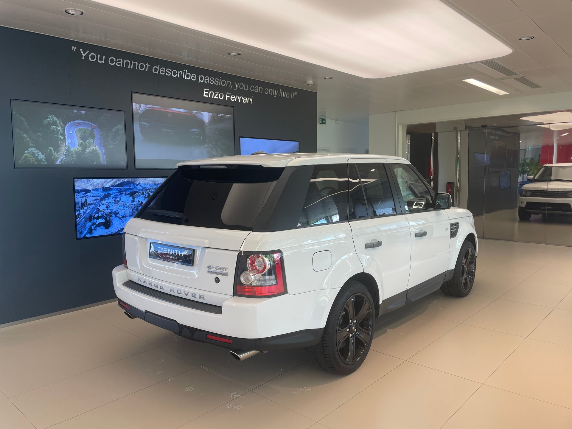 LAND ROVER Range Rover Sport 5.0 V8 SC Automatic-image-3