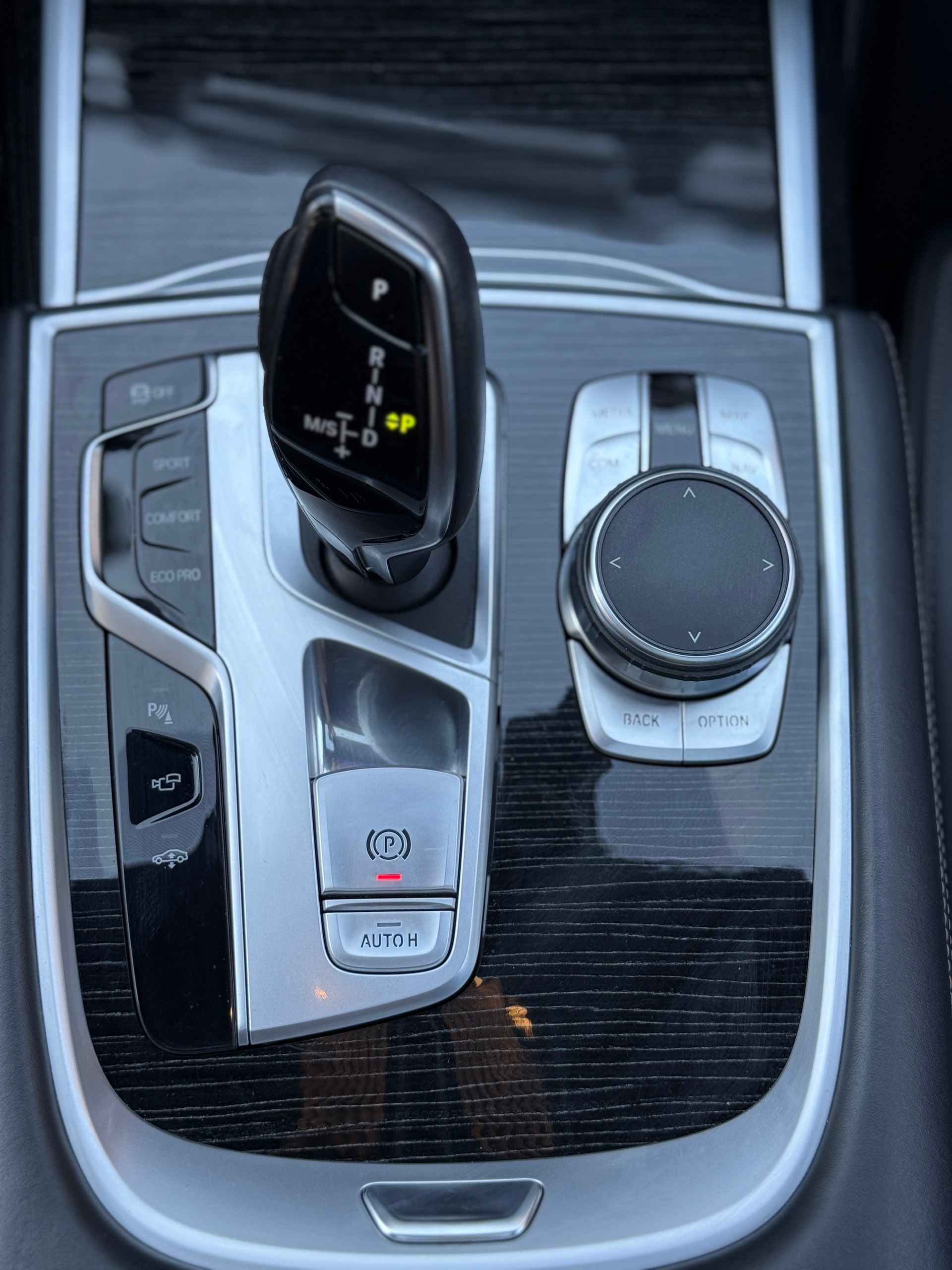 BMW 730Ld xDrive Steptronic-image-15