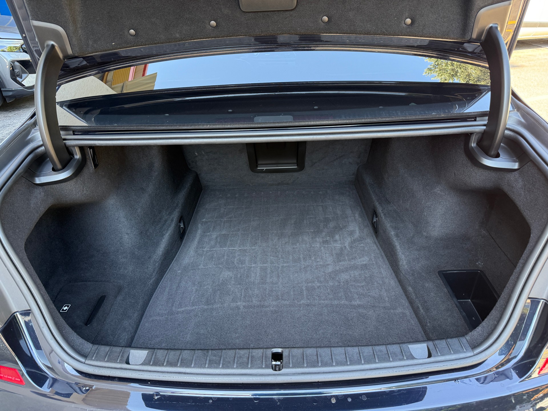 BMW 730Ld xDrive Steptronic-image-29
