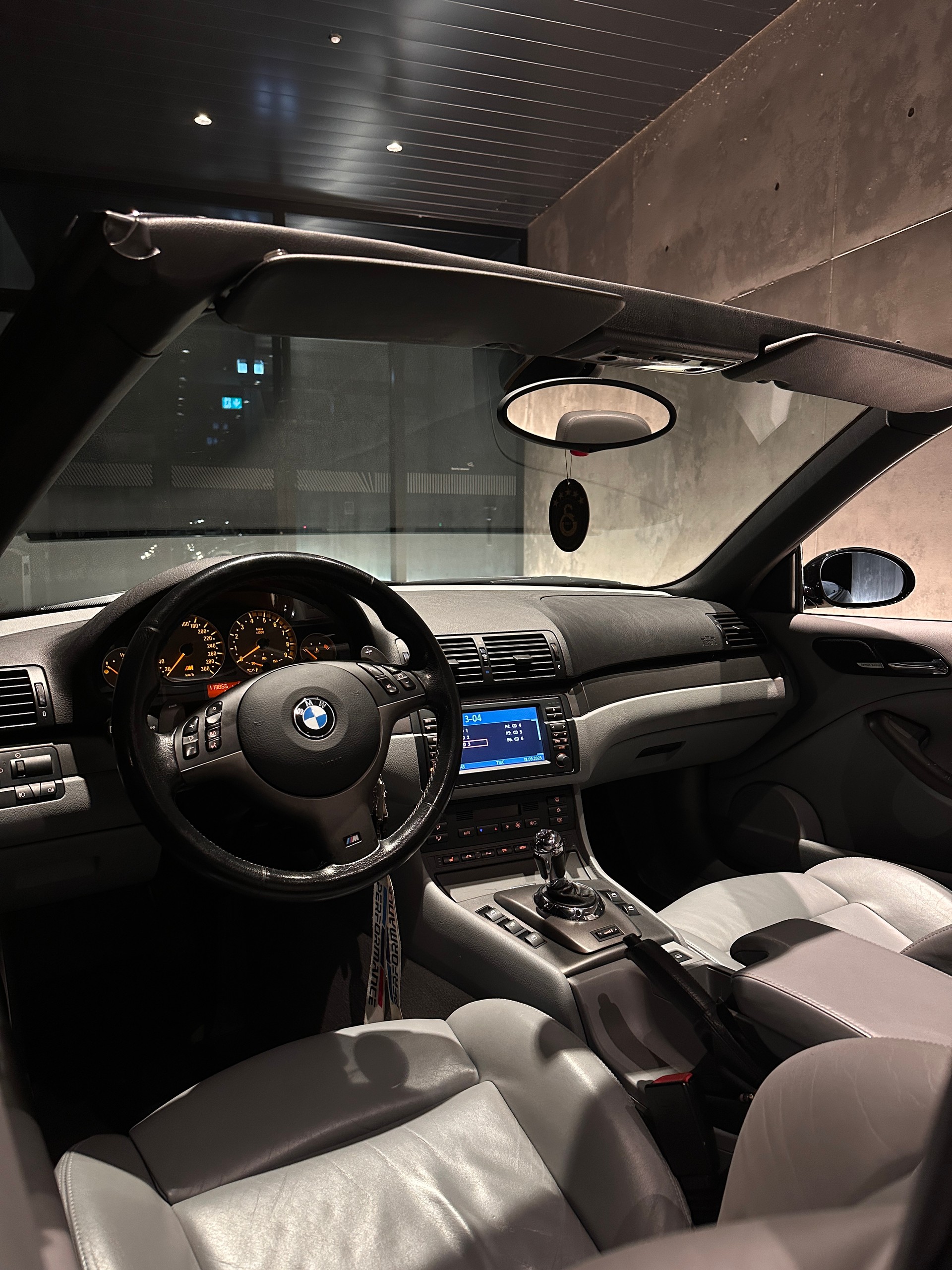 BMW M3 Cabriolet-image-6