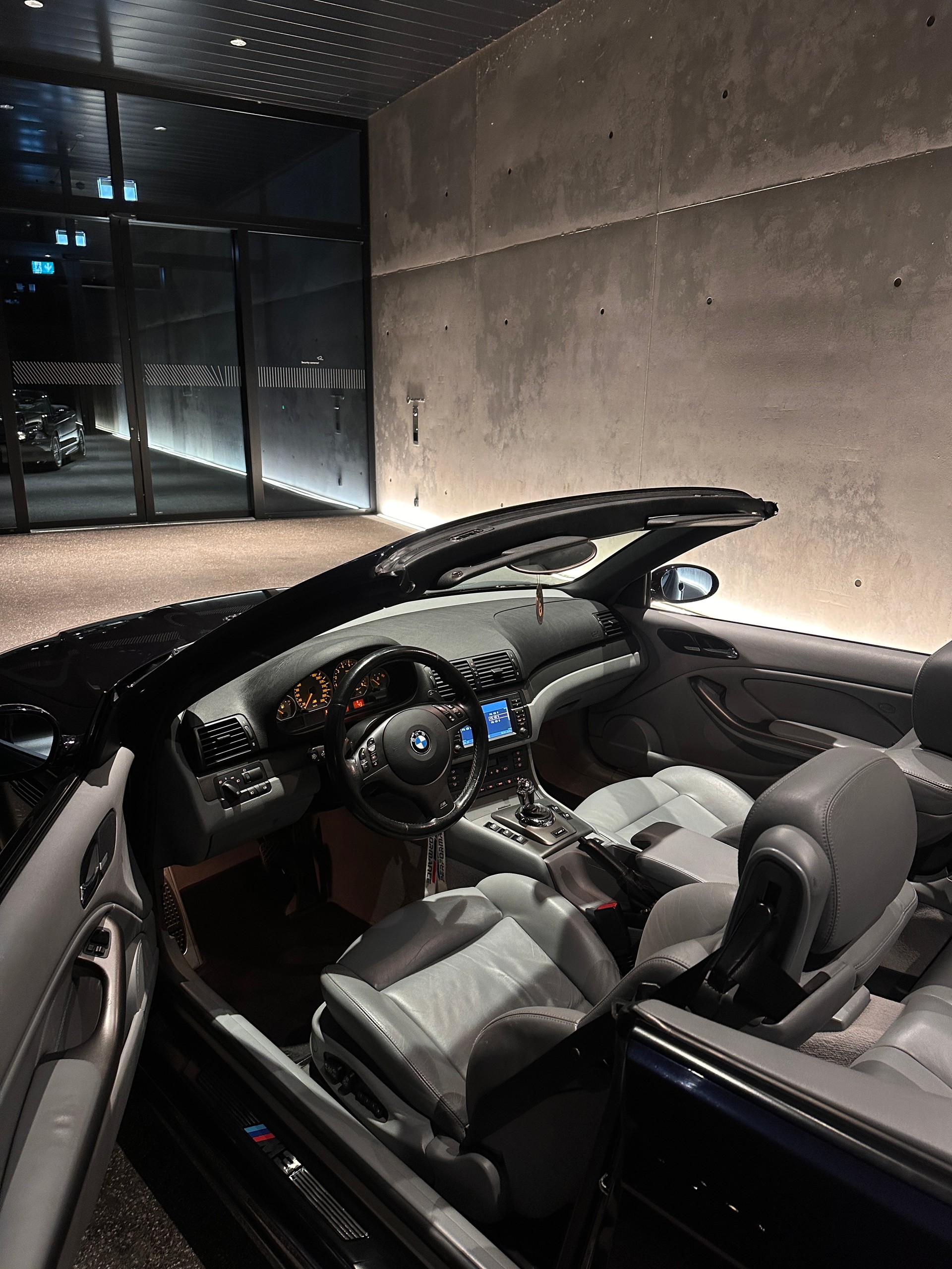 BMW M3 Cabriolet-image-5