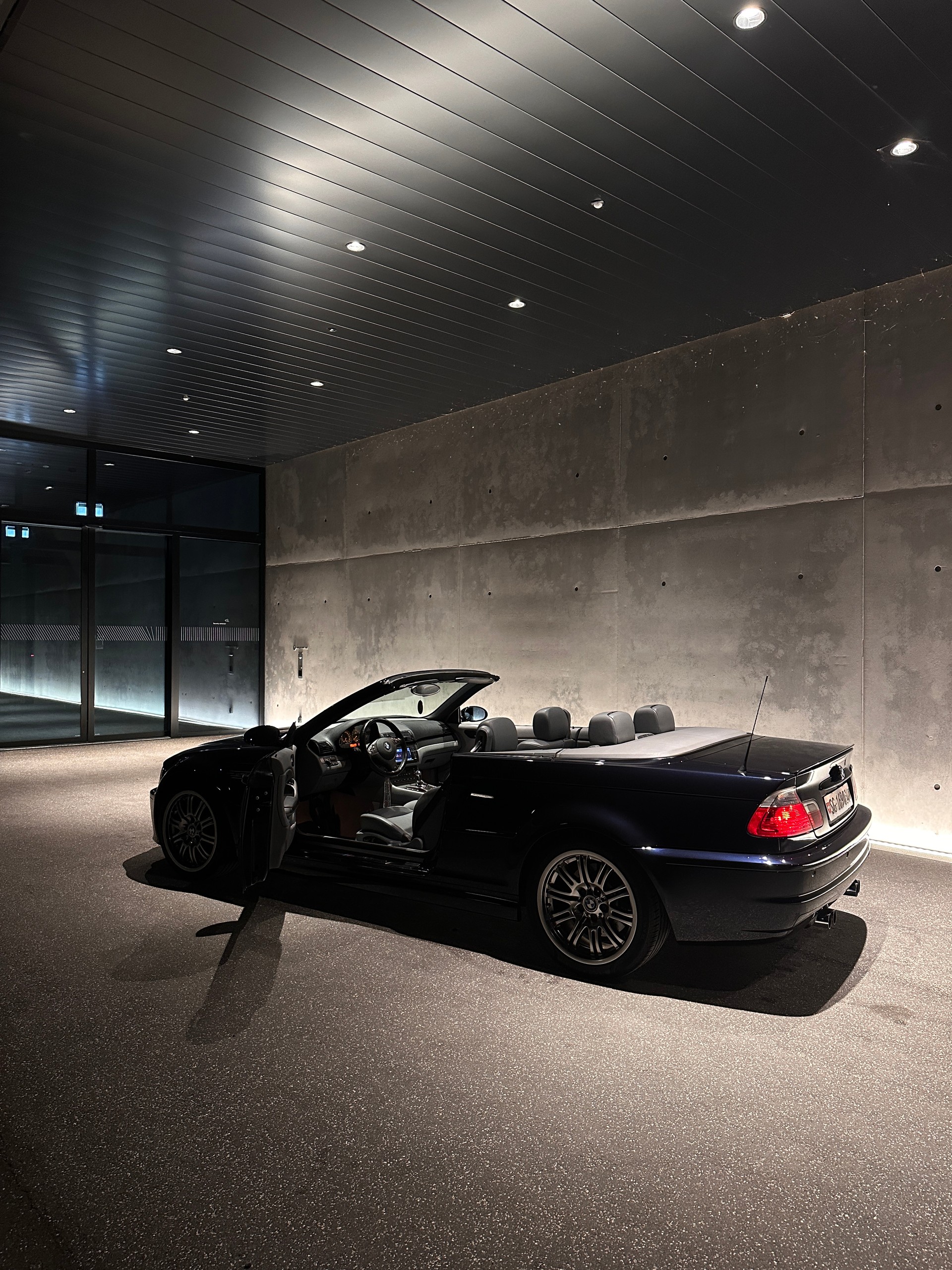 BMW M3 Cabriolet-image-2