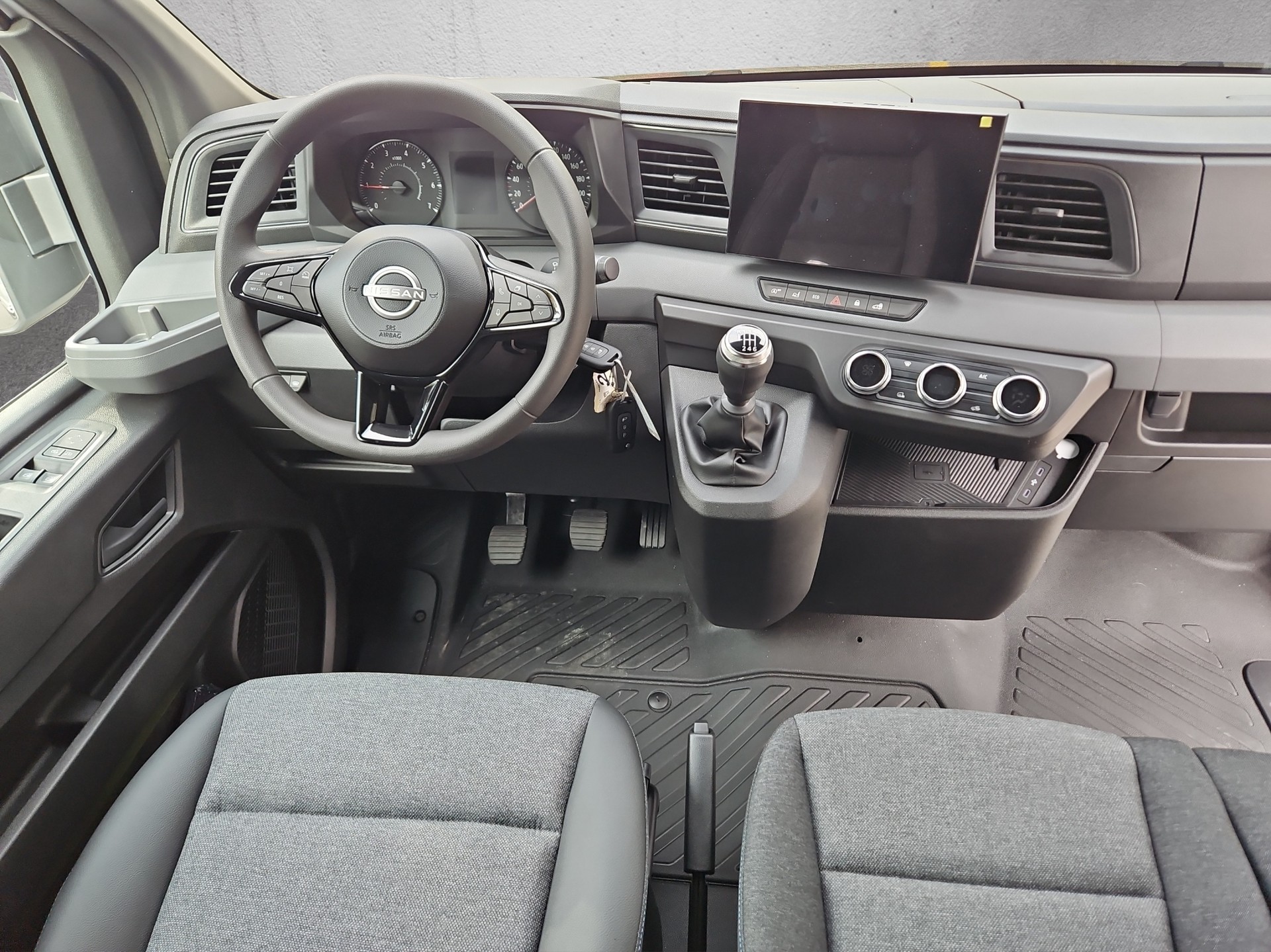 NISSAN Interstar 150 L3H2 N-Connecta Schaltgetriebe Manuell-image-10