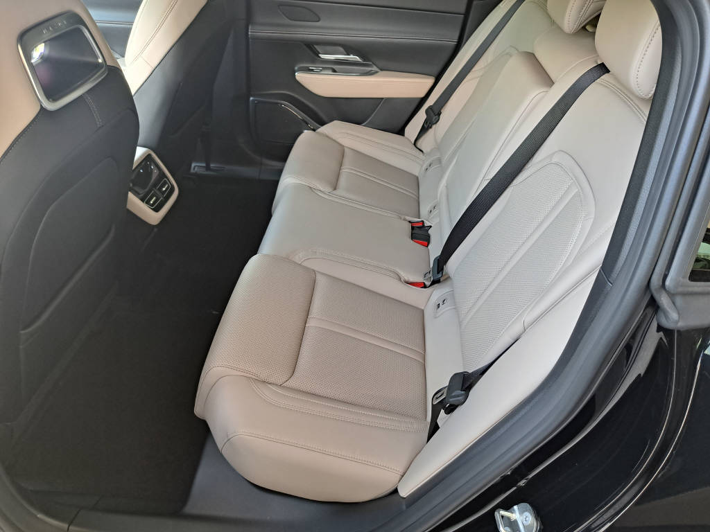 MAZDA 6e Takumi 258cv-image-9