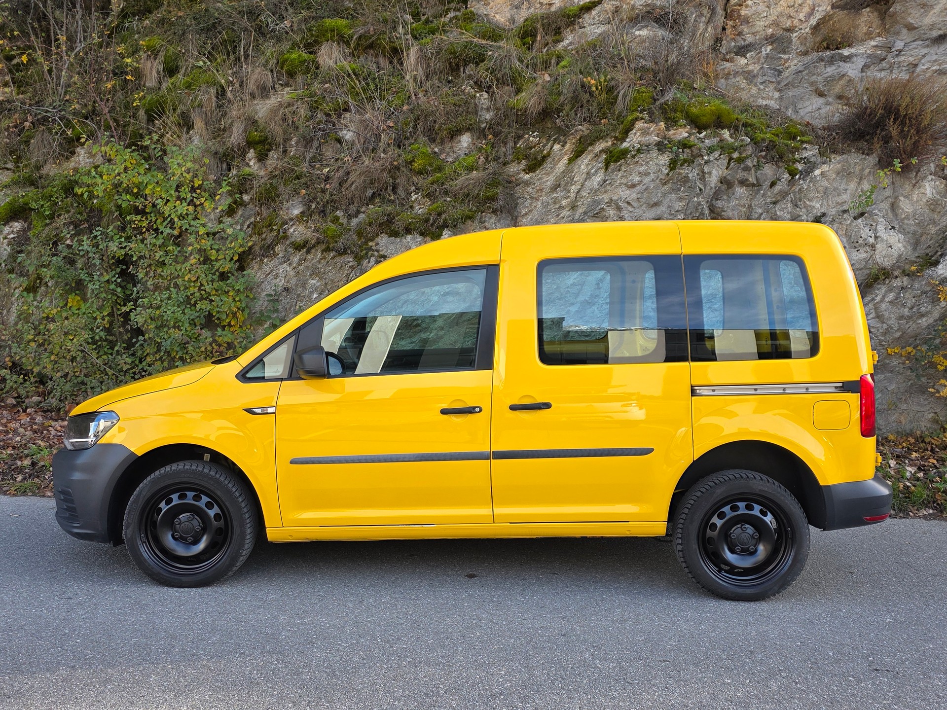 VW Caddy 2.0TDI 4Motion BlueMotion Technology DSG-image-1