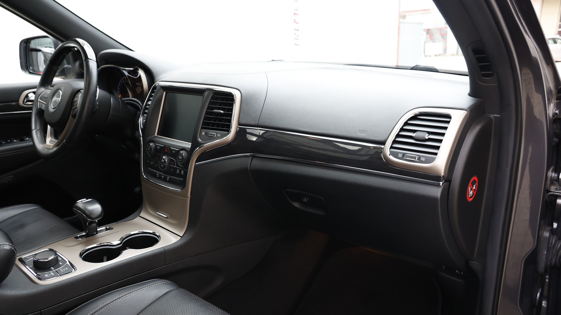 JEEP Grand Cherokee 3.6 V6 Overland Automatic-image-18