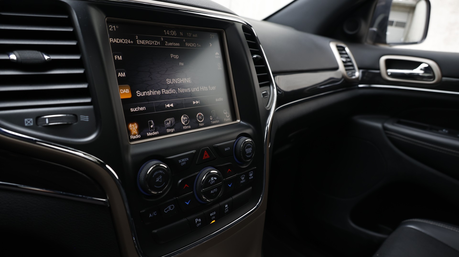 JEEP Grand Cherokee 3.6 V6 Overland Automatic-image-22