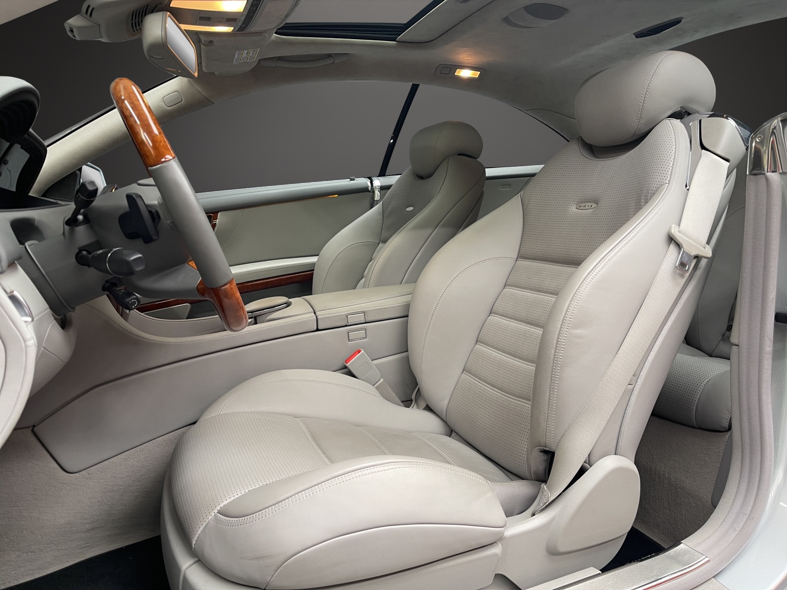 MERCEDES-BENZ CL 63 AMG-image-8