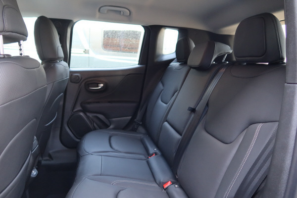 JEEP Ren. 1.3 PHEV S Plus lAWD-image-8