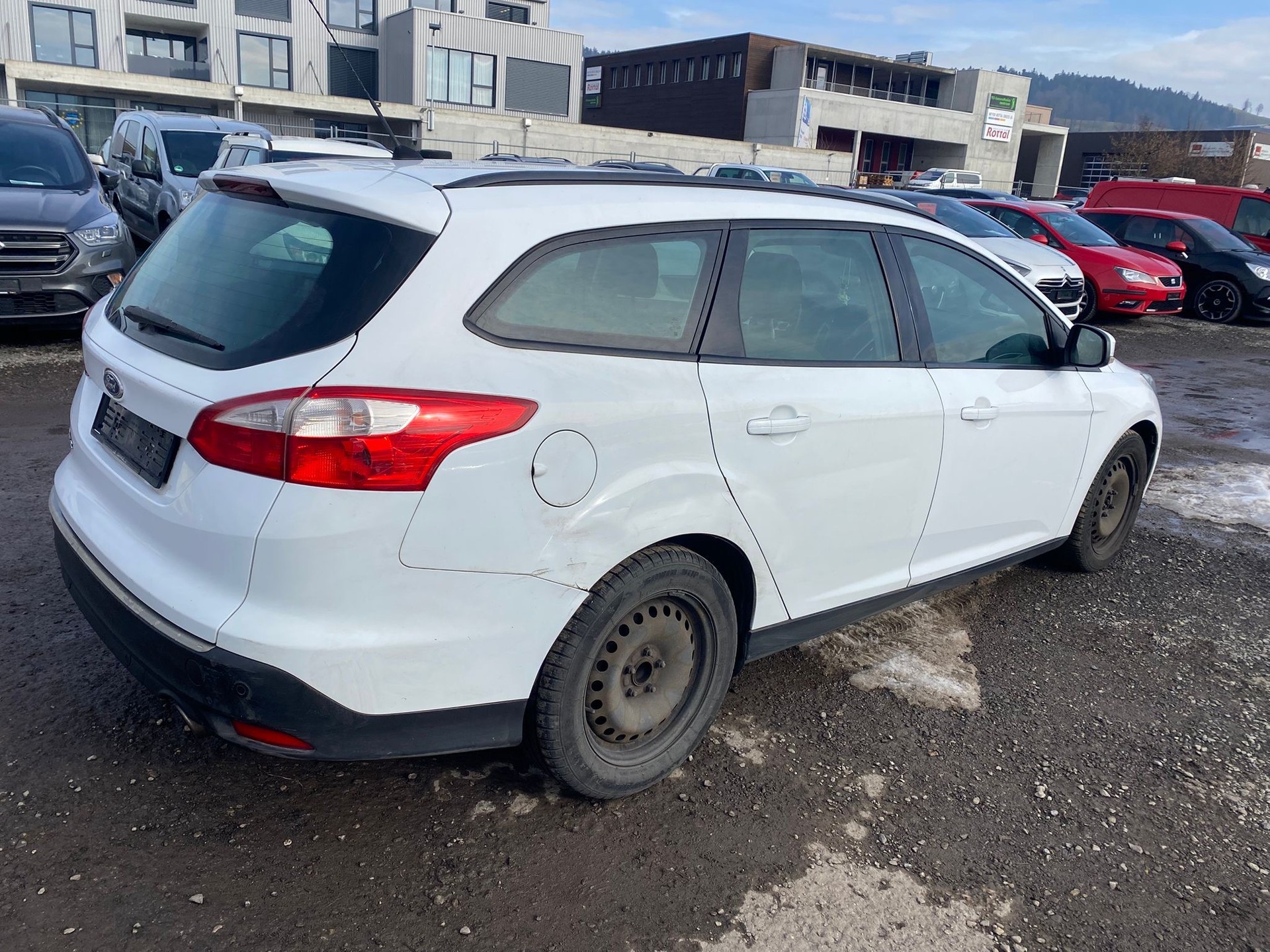 FORD Focus 2.0 TDCi Trend PowerShift-image-4