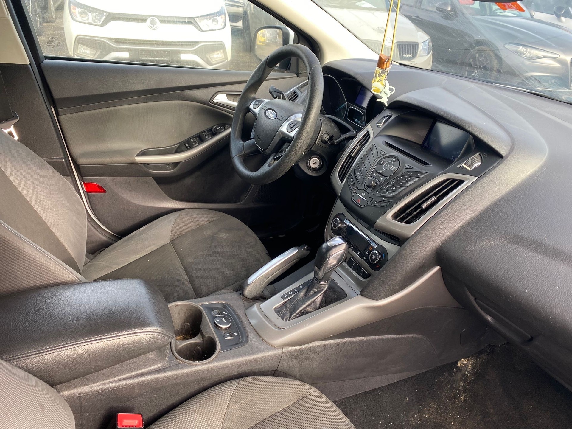 FORD Focus 2.0 TDCi Trend PowerShift-image-9