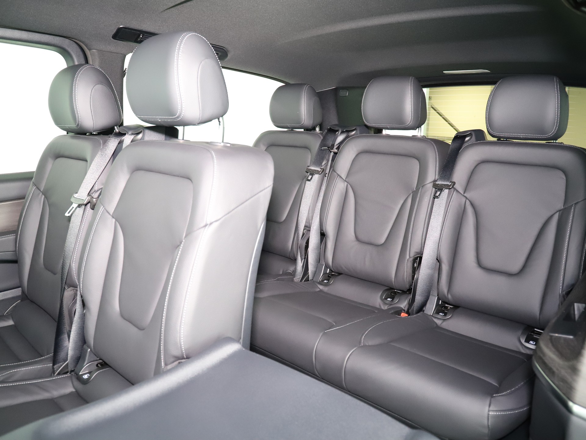 MERCEDES-BENZ V 300 d Avantgarde EL 4M-image-10