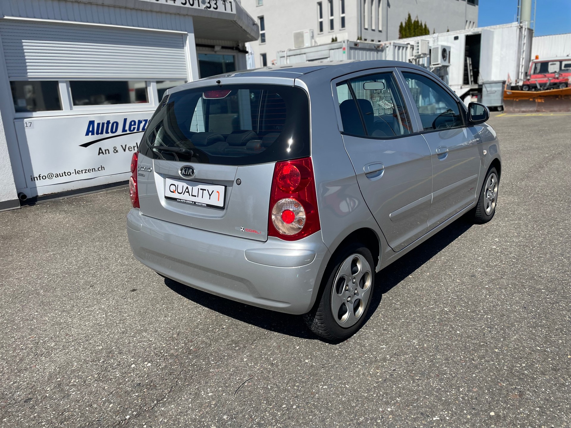 KIA Picanto 1.1 Trend Automatic-image-4