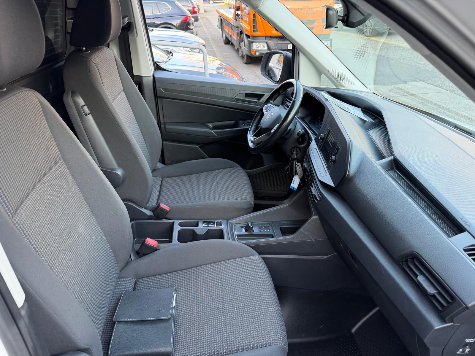 VW Caddy Cargo 1.5 TSI Entry DSG-image-7