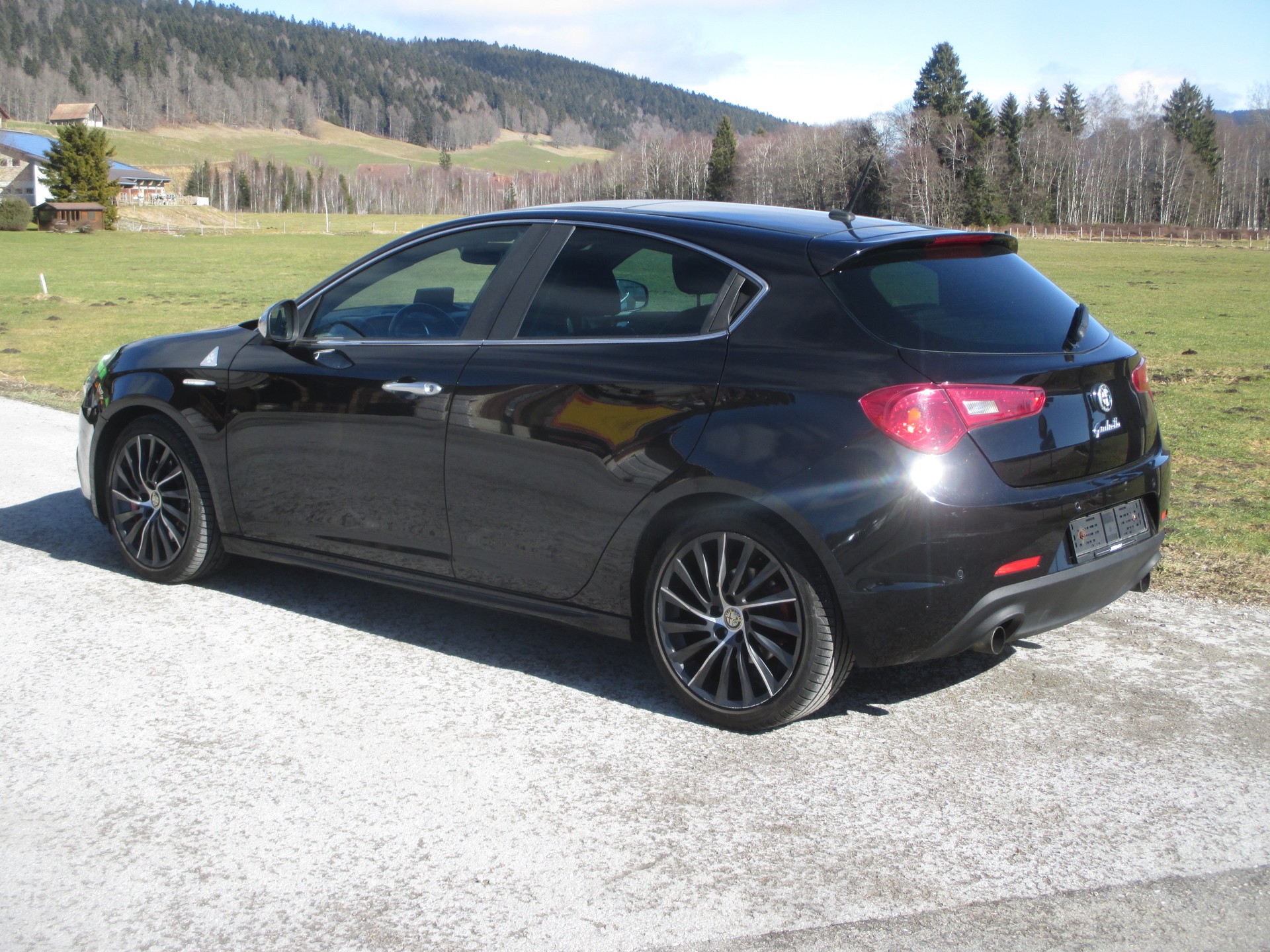 ALFA ROMEO Giulietta 1750 TBi Quadrifoglio Verde-image-3