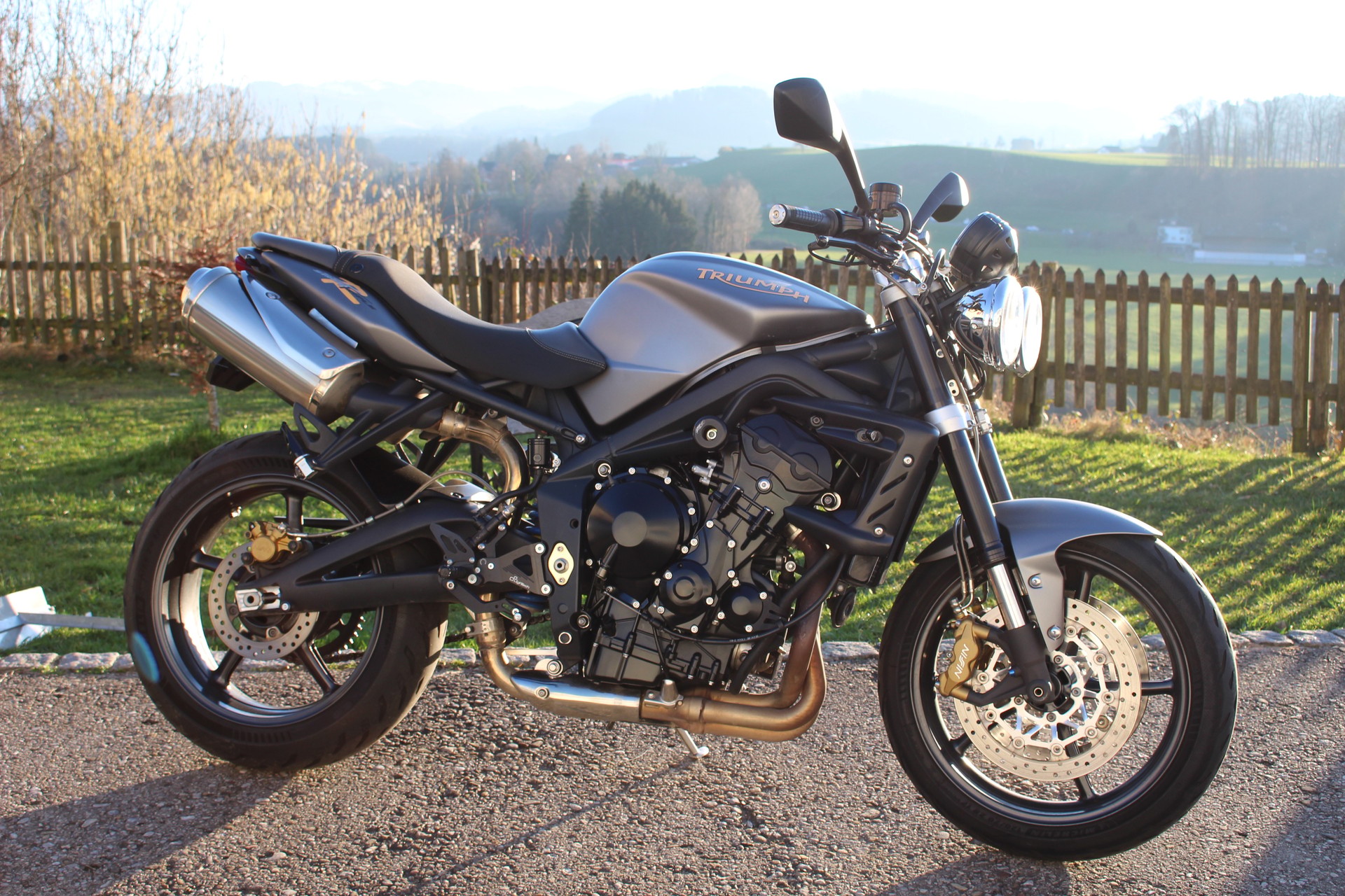 TRIUMPH Street Triple R 675