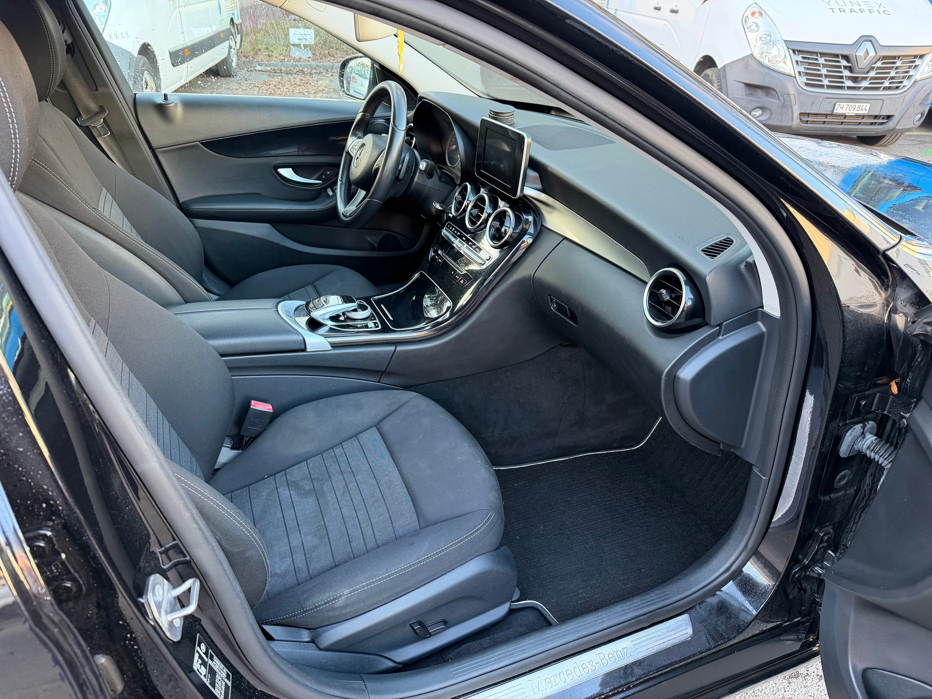 MERCEDES-BENZ C 180 BlueTEC Exclusive 7G-Tronic-image-9
