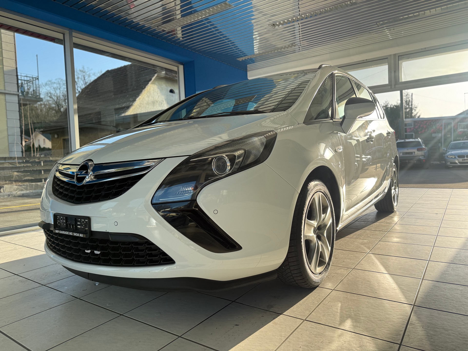 OPEL Zafira Tourer 2.0 CDTi Enjoy Automatic-image-1