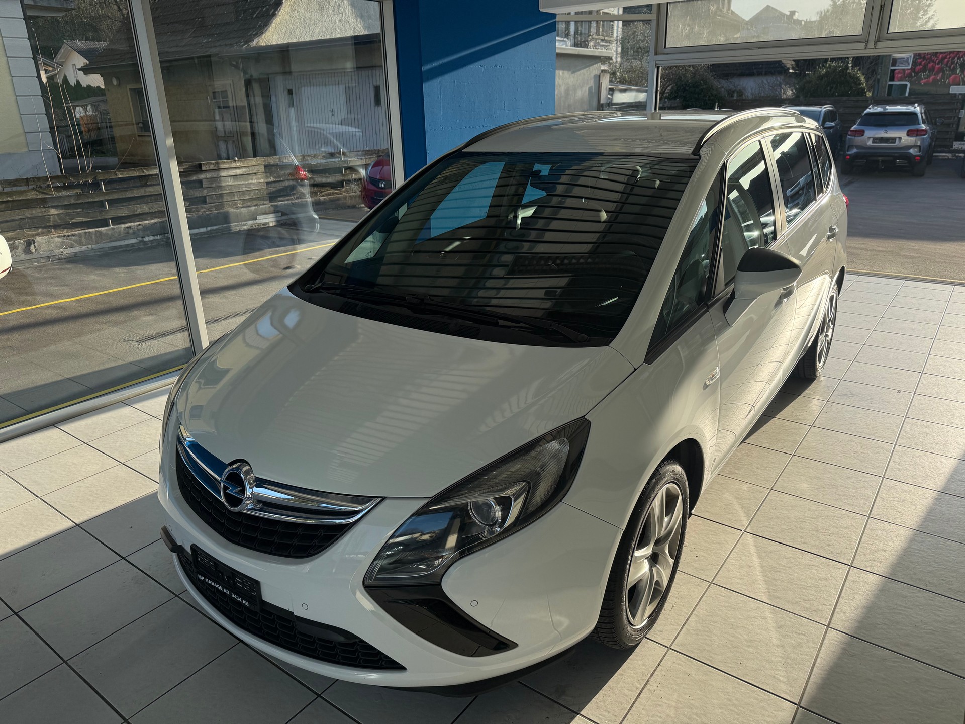 OPEL Zafira Tourer 2.0 CDTi Enjoy Automatic-image-0